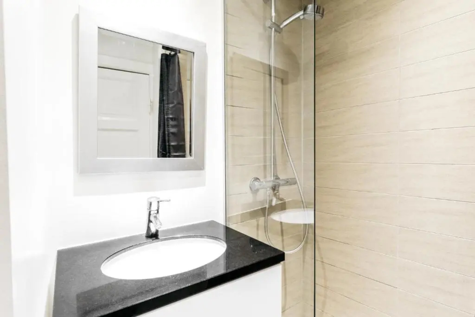 Lavish 4BR Flat in the Heart of CPH by The Canals