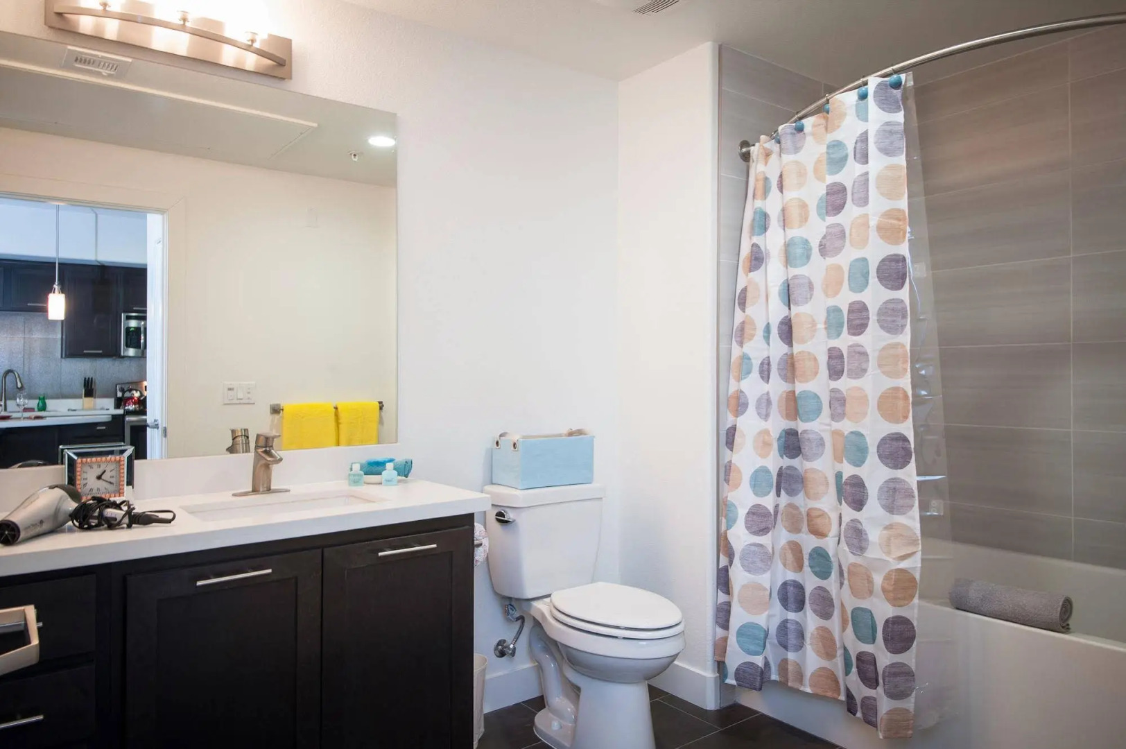 Sunshine Suites at East Village