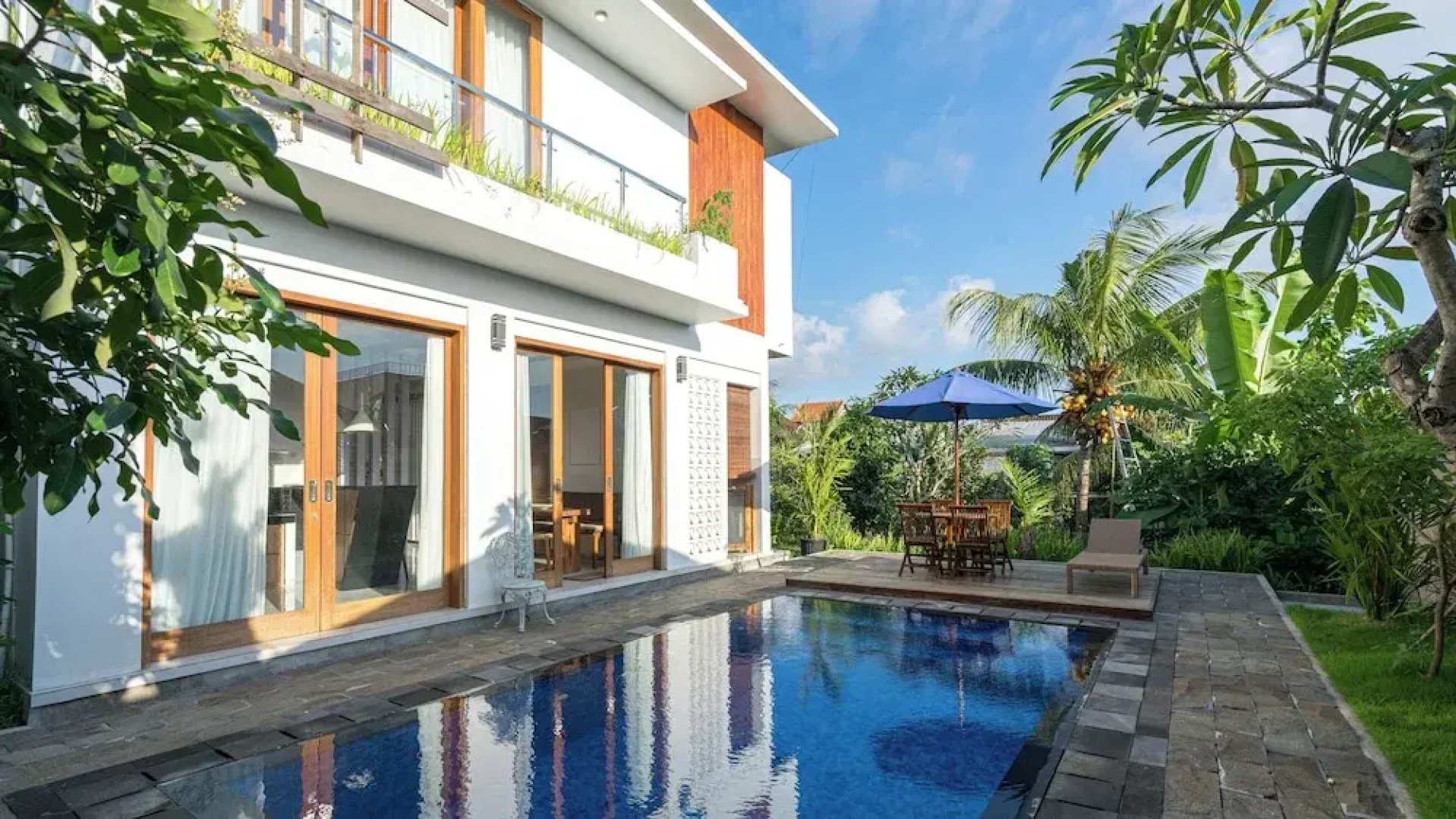 Vil'Latu - 4 Bedrooms Family Villa