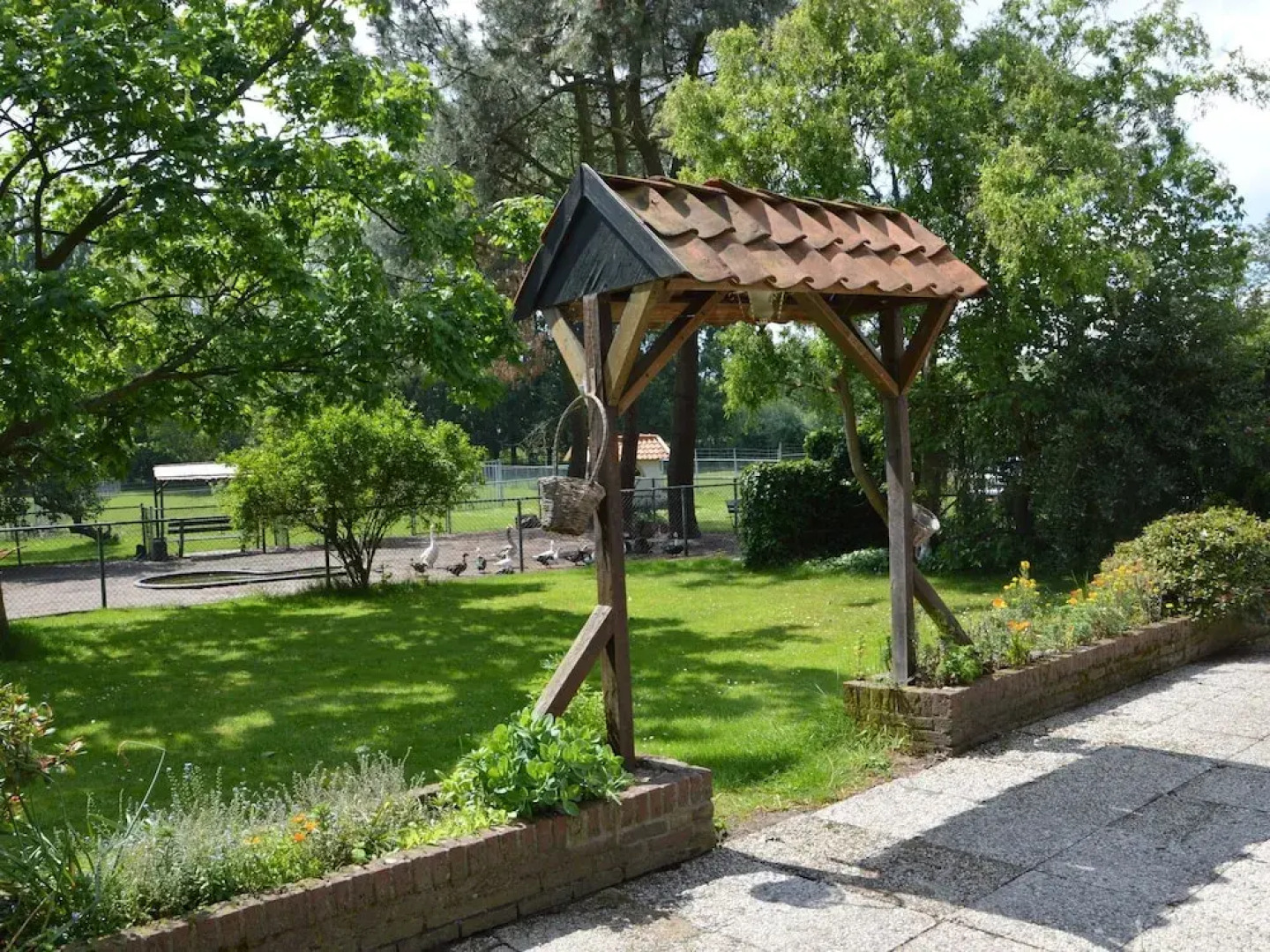 Cozy Holiday Home in Bergen op Zoom with Garden