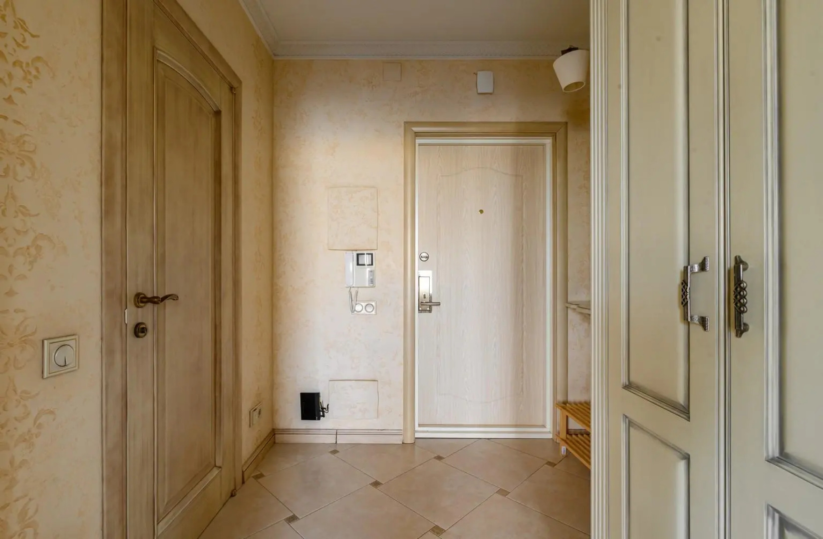 Letyourflat (Лэтюфлэт) на улице Гороховая