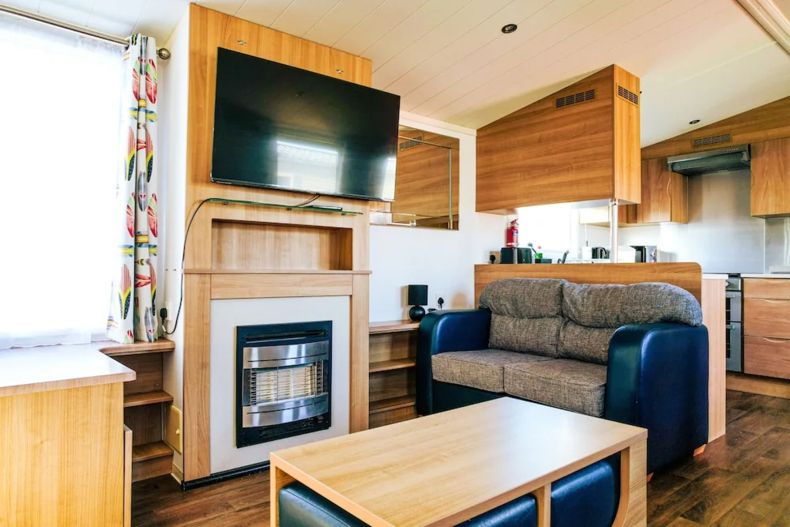 Captivating 6-person Caravan in Rhyl