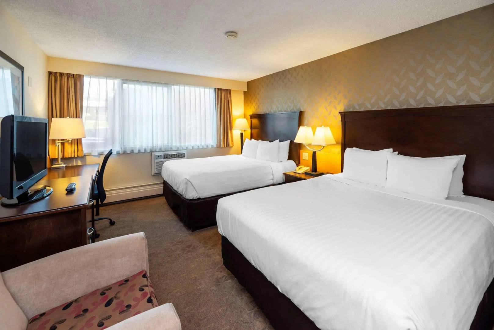 Prestige Riverside Lodge