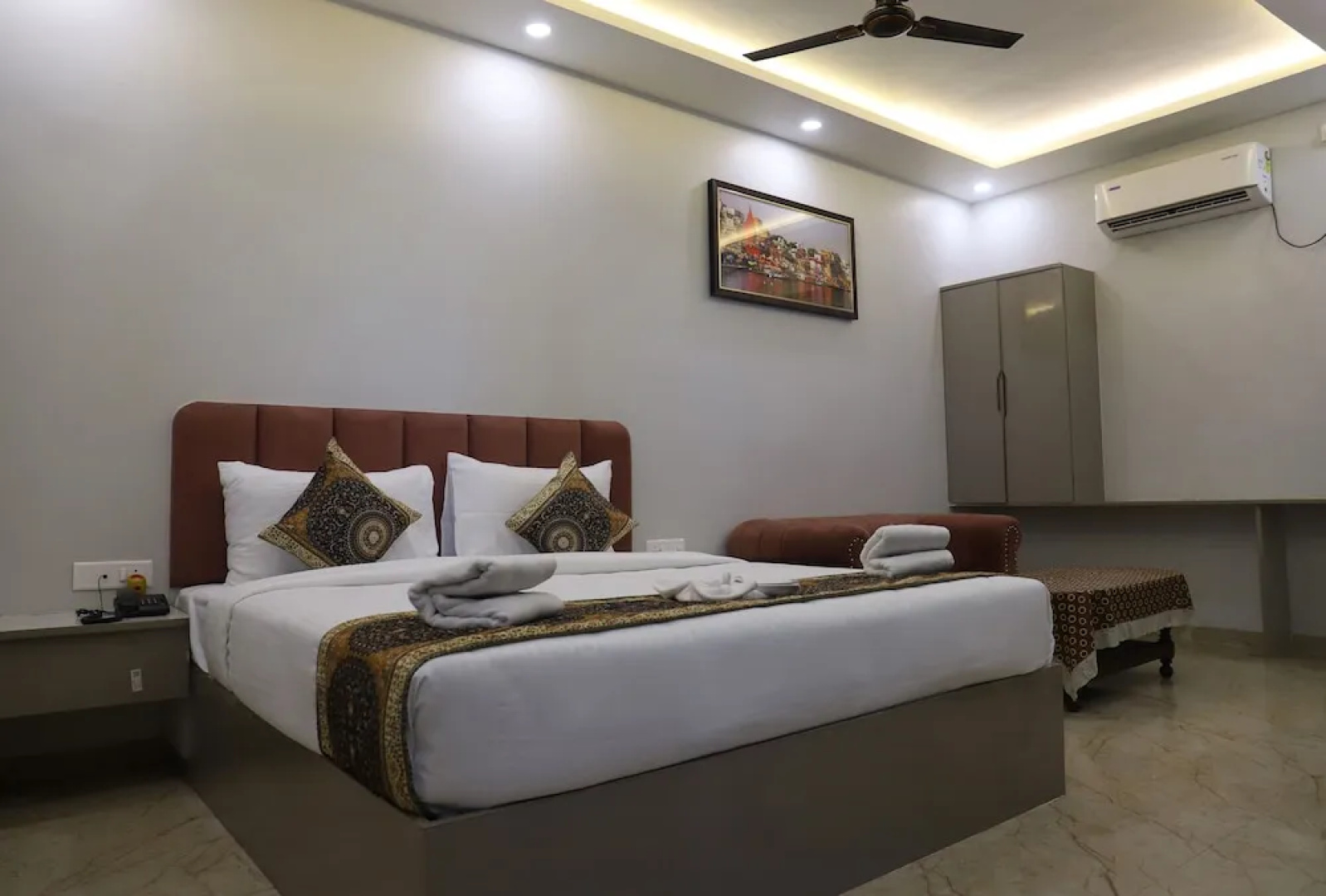 Hotel Gulmohar Plaza By Auroville Ent
