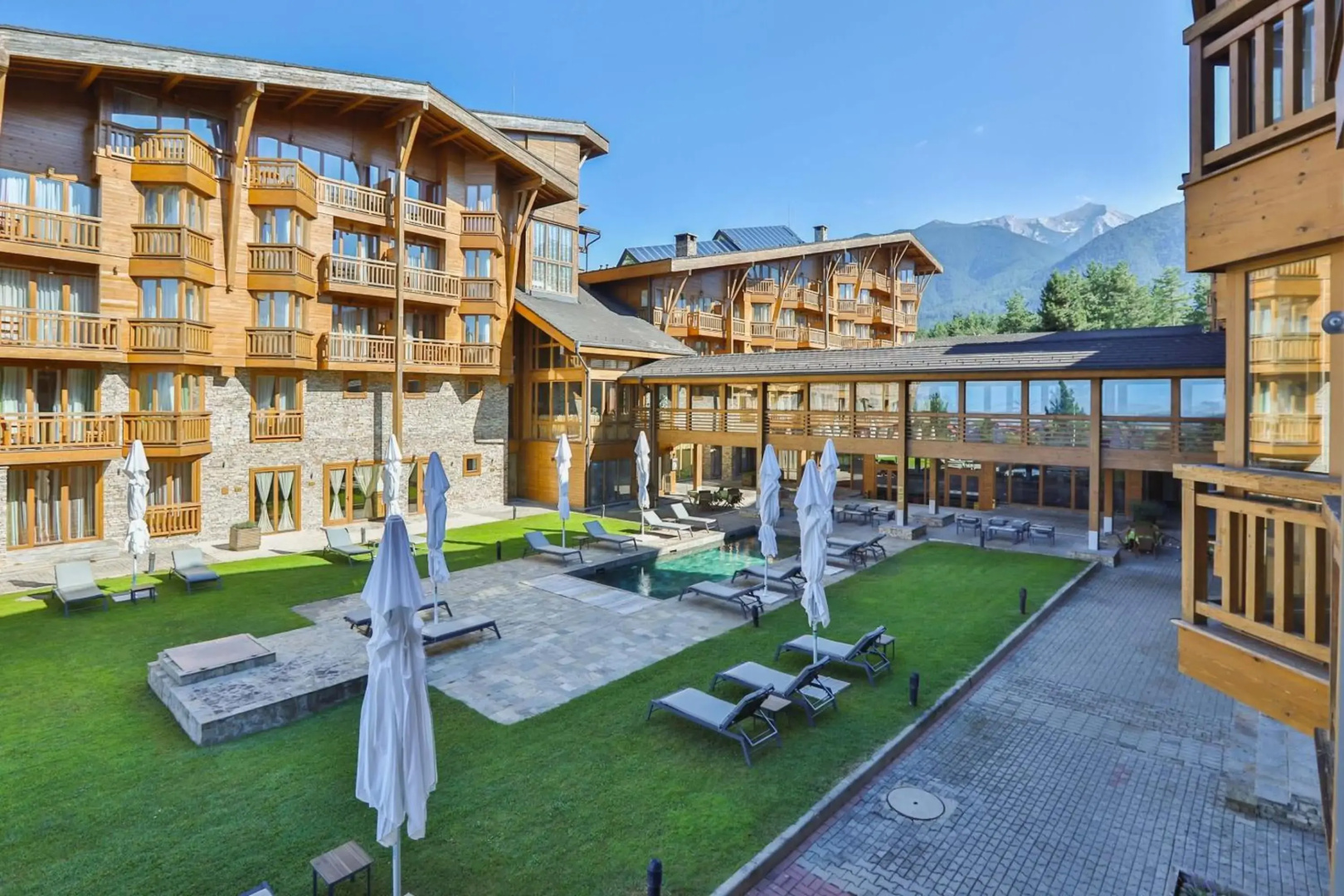 Pirin Golf & Country Club Apartments Complex