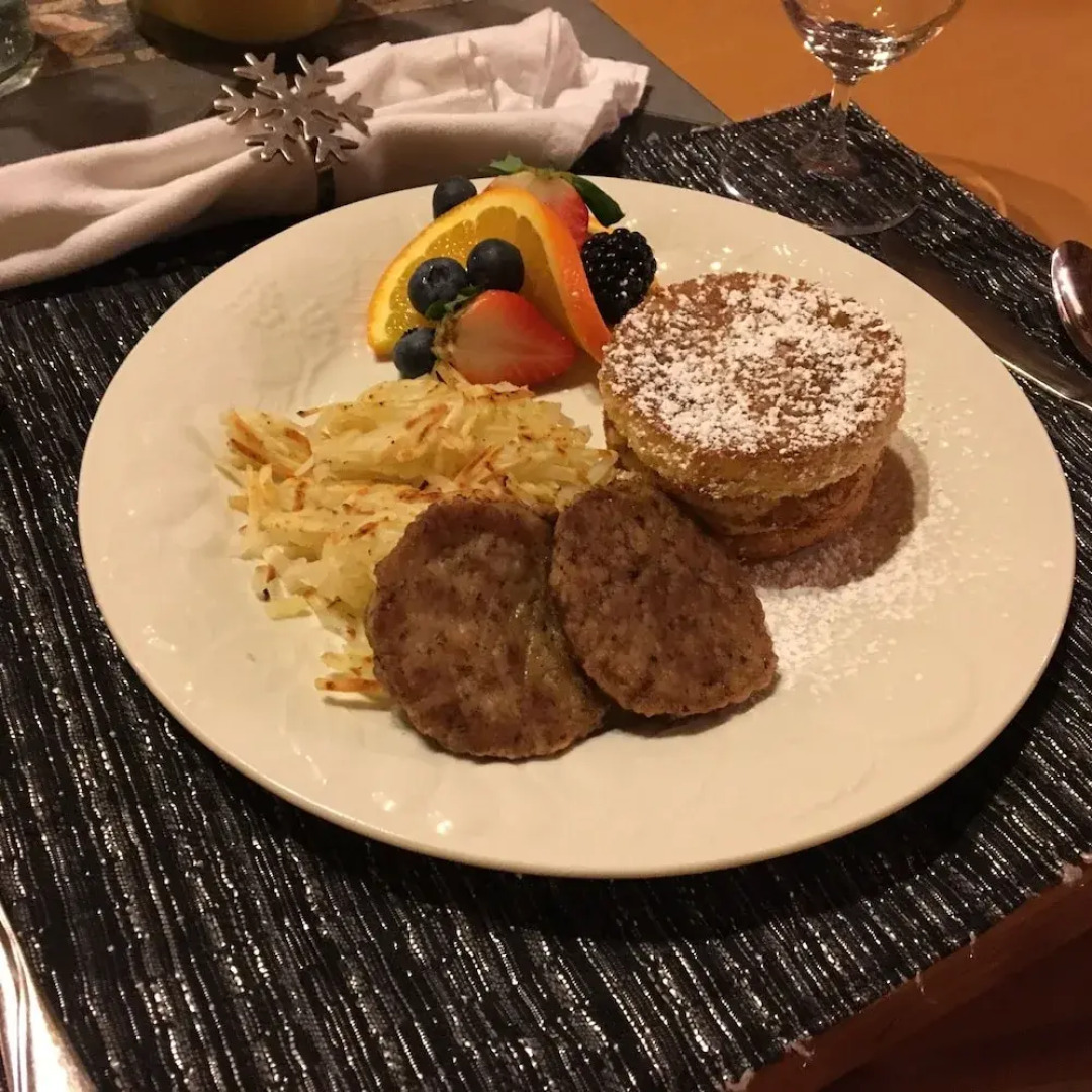 Snowberry Inn Bed & Breakfast