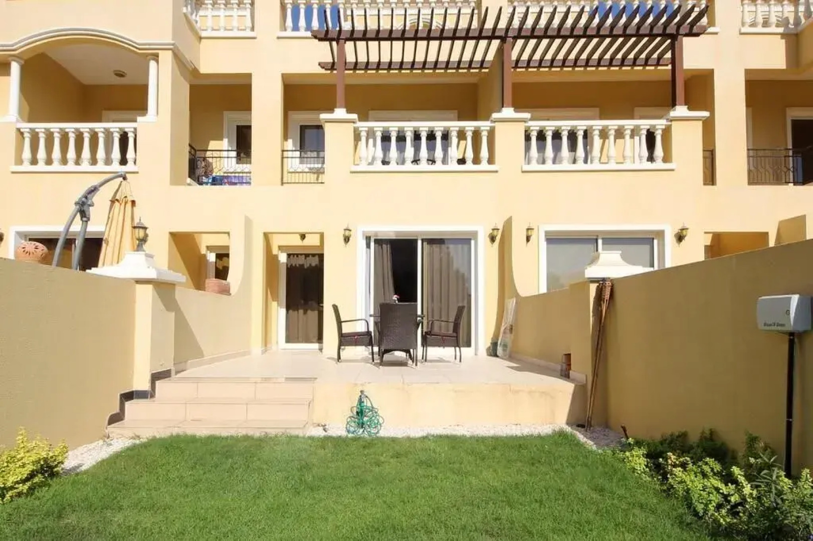 Al Hamra Village Holiday Apartments