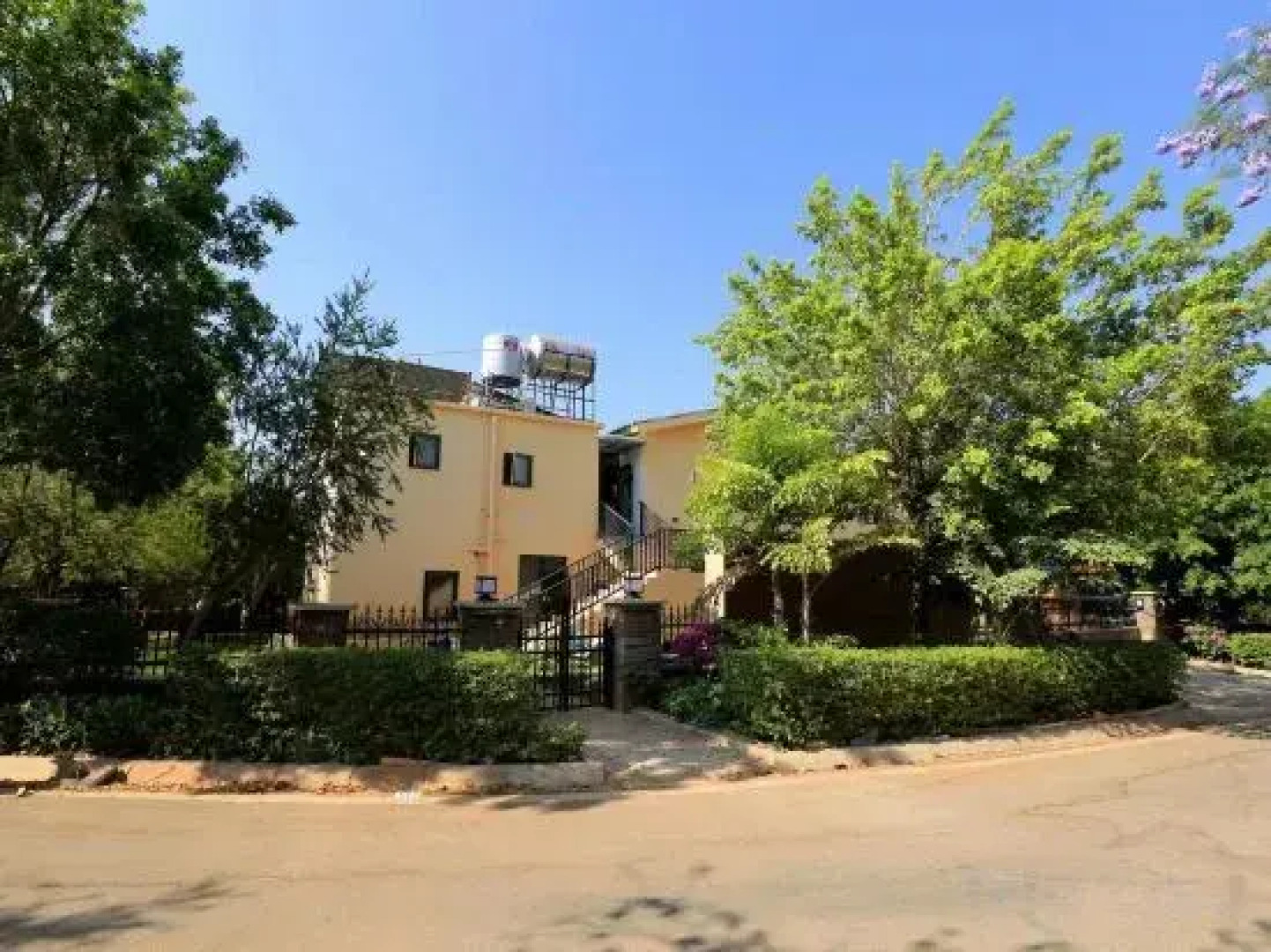 Yuanmouren World Park Yunshang No.18 Homestay