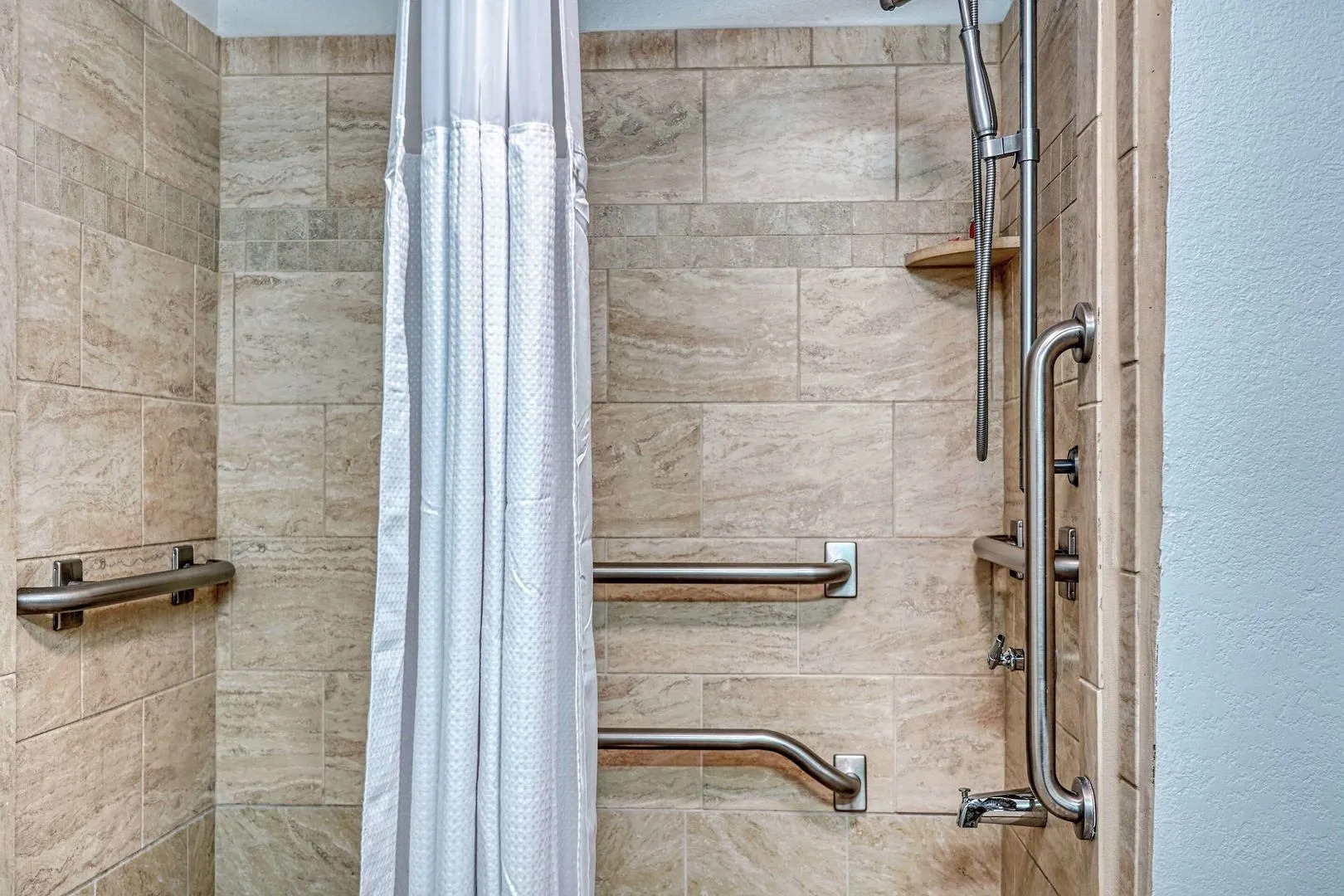 Econo Lodge Raleigh near Walnut Creek Amphitheatre