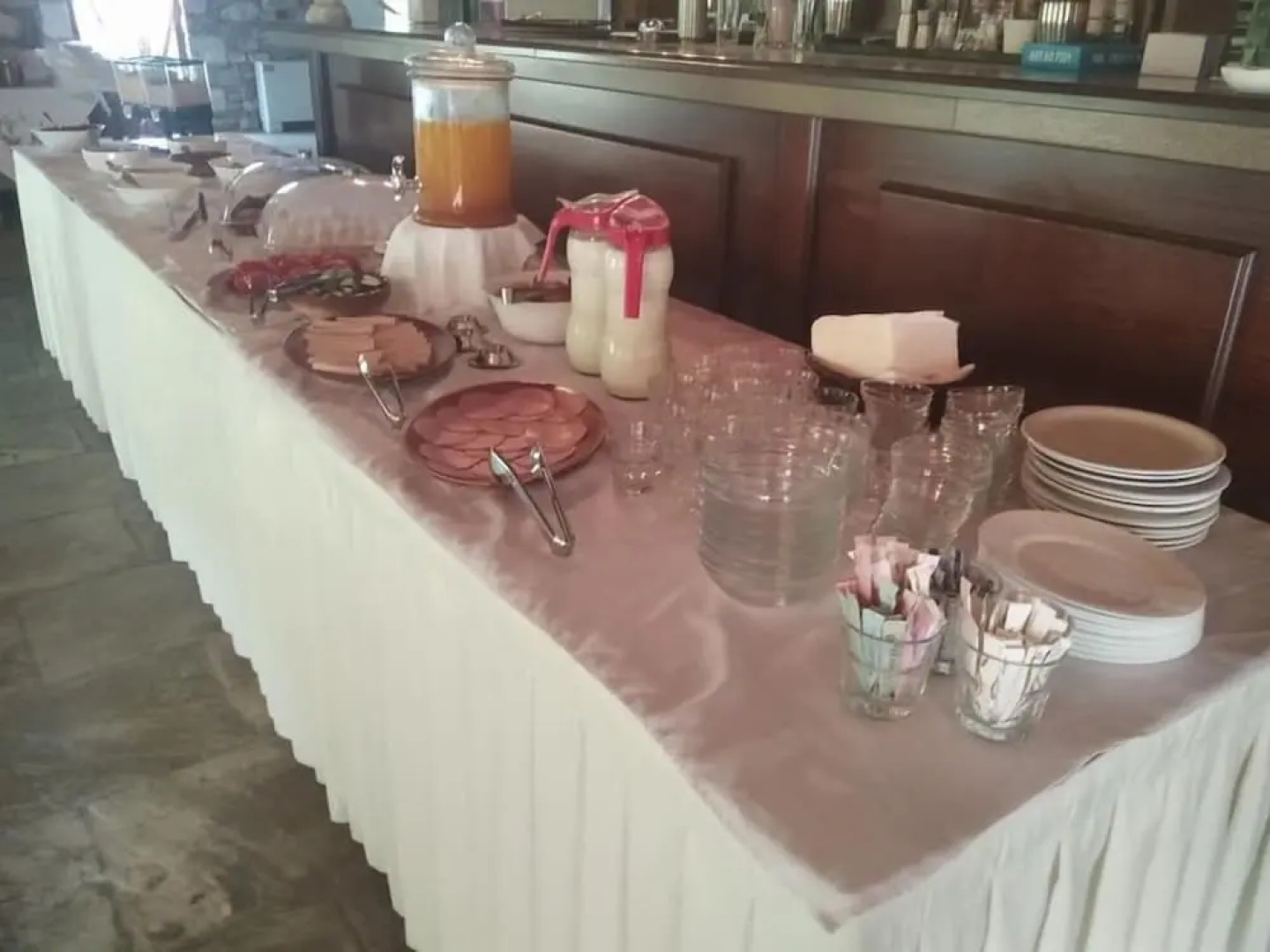 Hotel pool bar Tsigoura