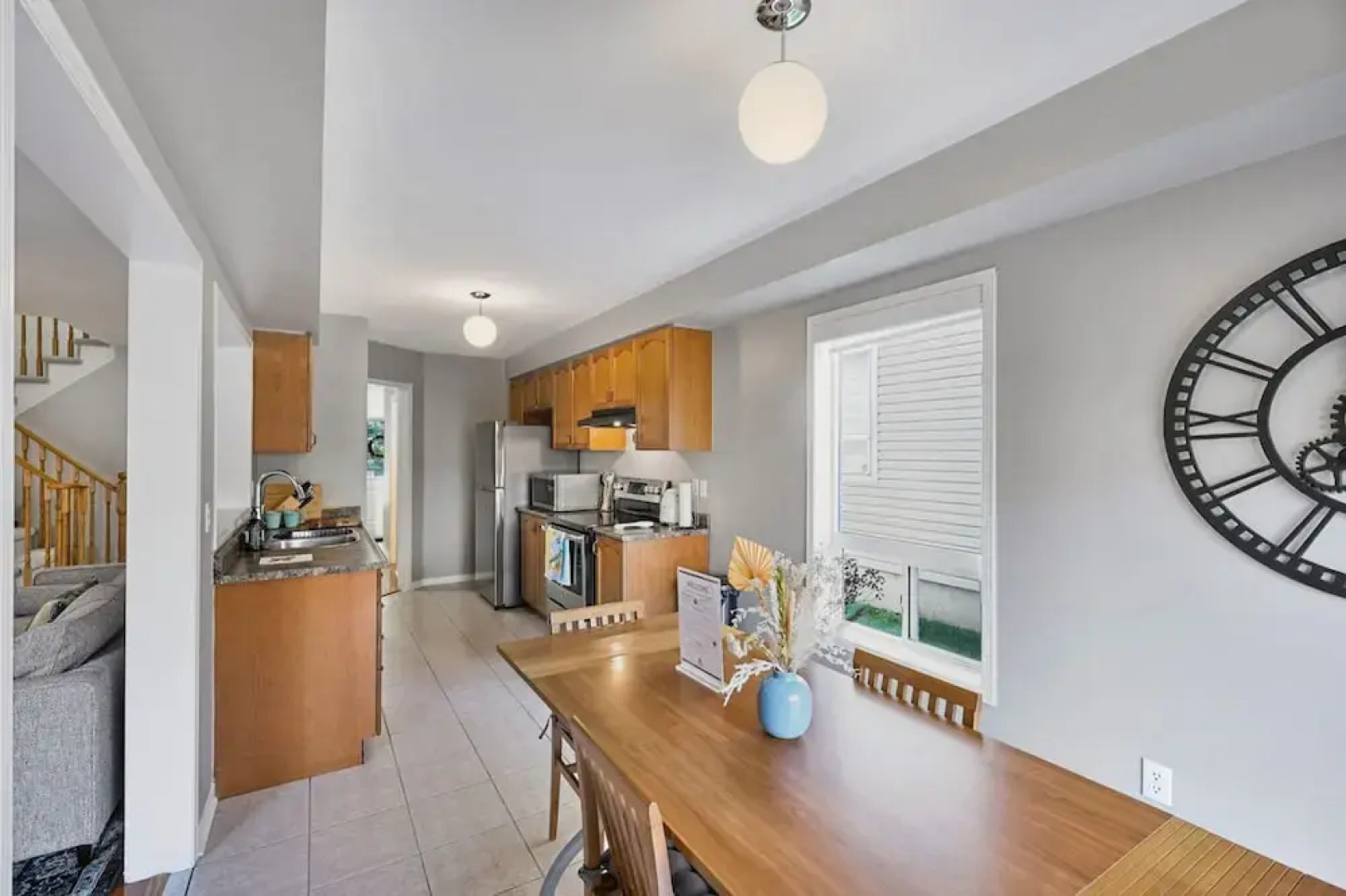 Spacious Whitby Haven 3BR Home Parking