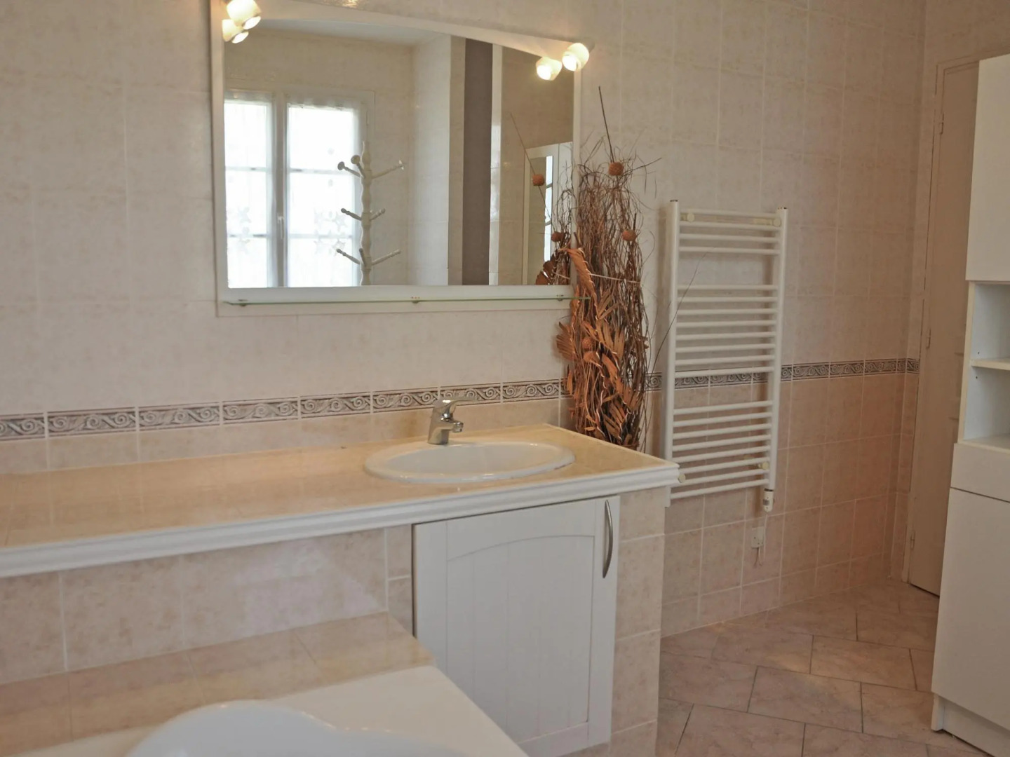 Traditional villa in Lias D'armagnac with pool