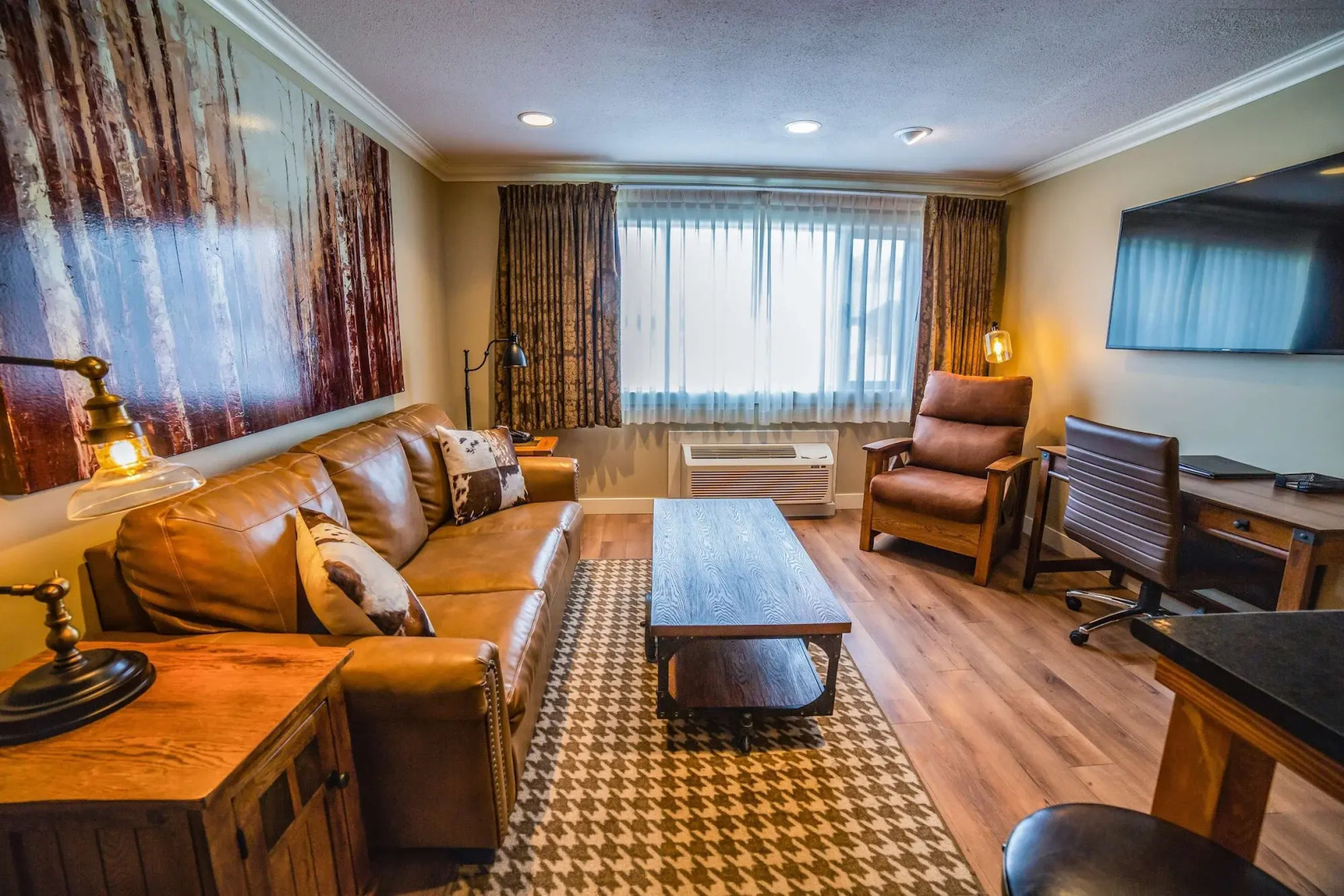 Prestige Hudson Bay Lodge & Conference Centre, WorldHotels Crafted Collection