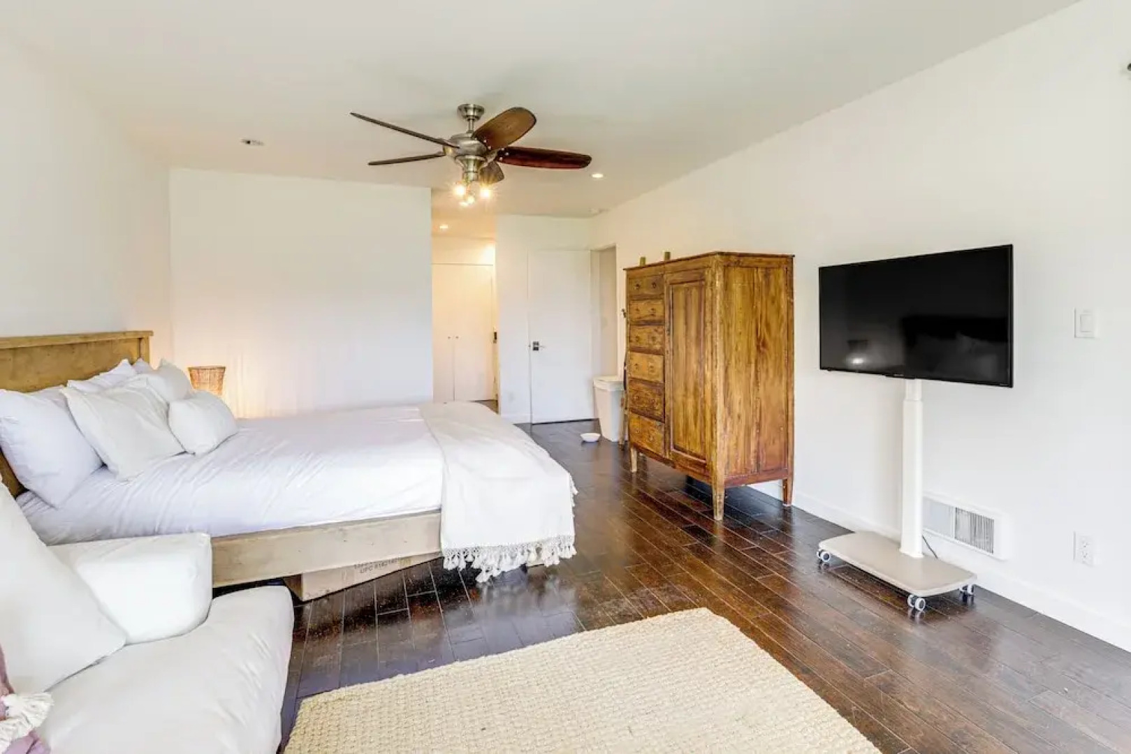 Resort Perks, Ocean Access: Solana Beach Townhome!