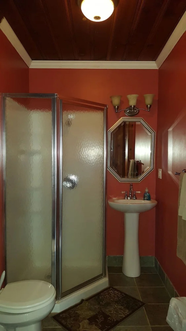 Kuttawa Harbor House