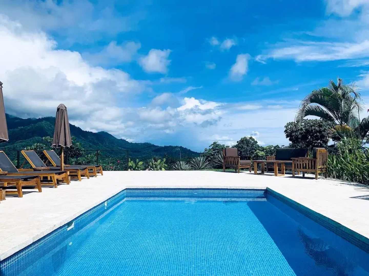 Nature's Edge Boutique Hotel