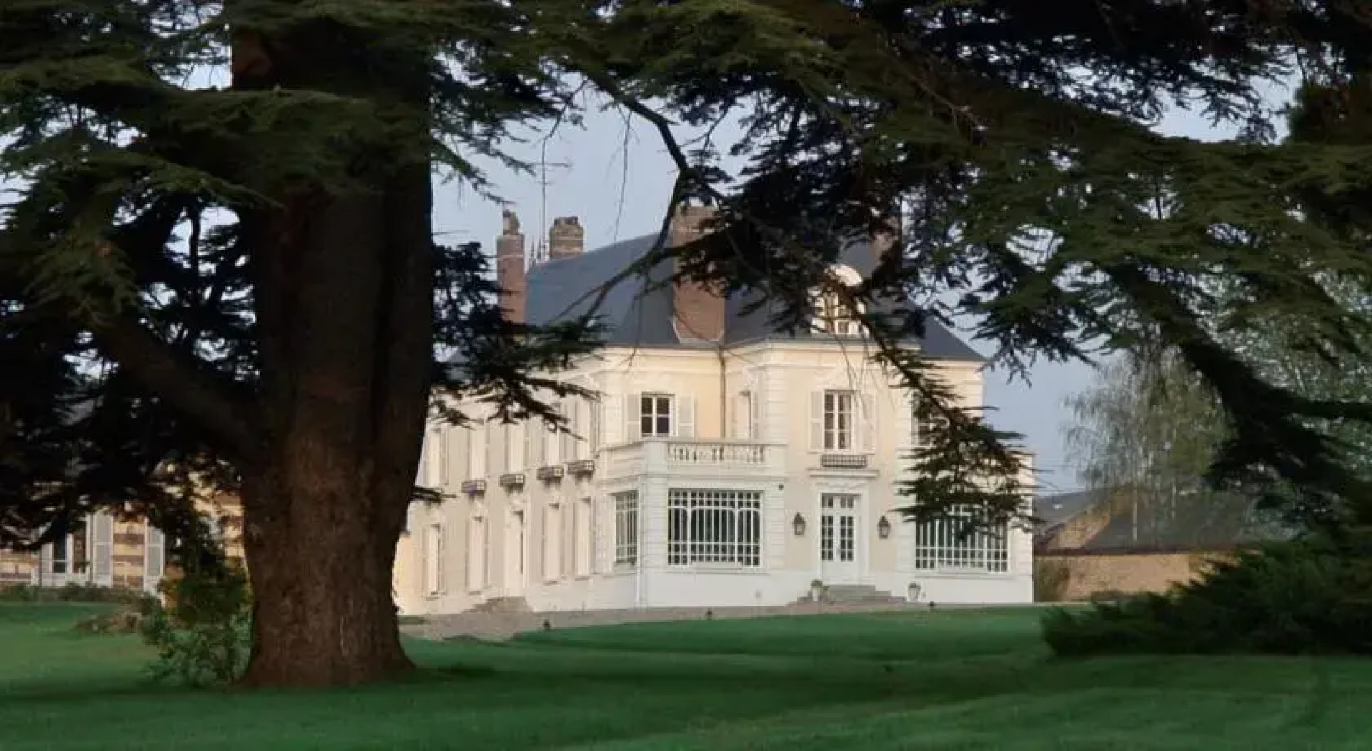 Chateau De Requiecourt