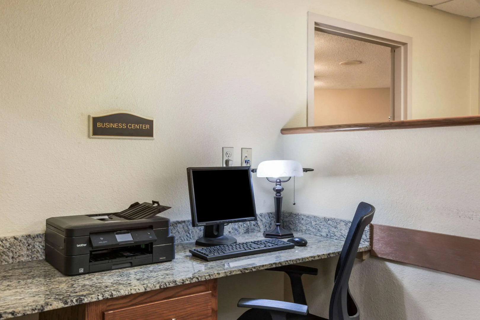 Quality Inn & Suites Lawrence - University Area