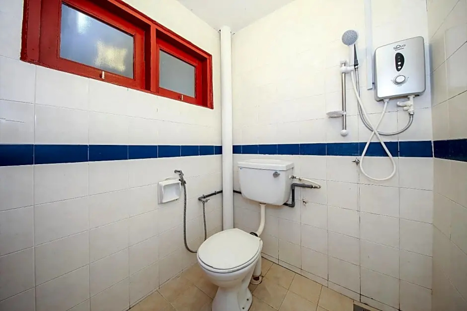 Capital O 89876 Safari Hotel