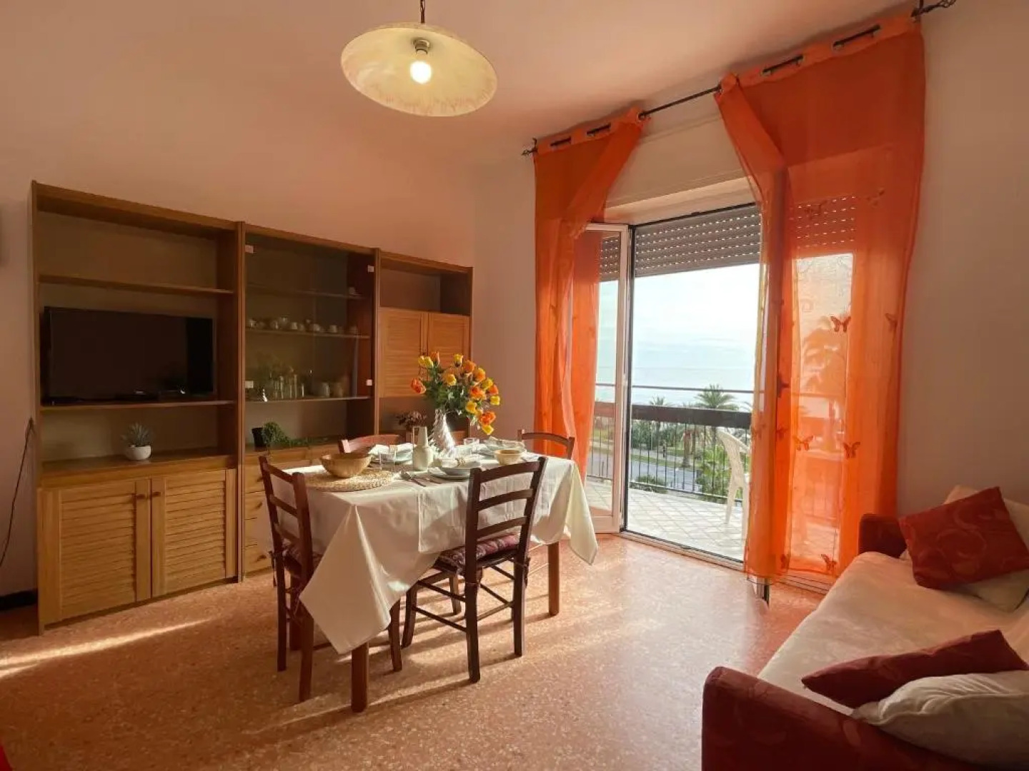 Piazza Doria 3 e 4 Locali Di fronte al Mare