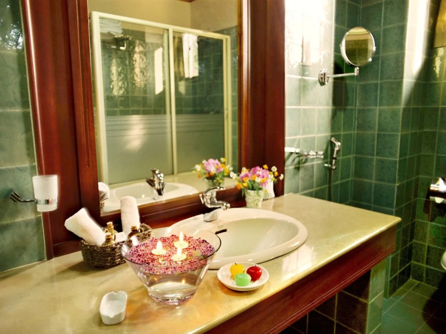 Randholee Resort & Spa