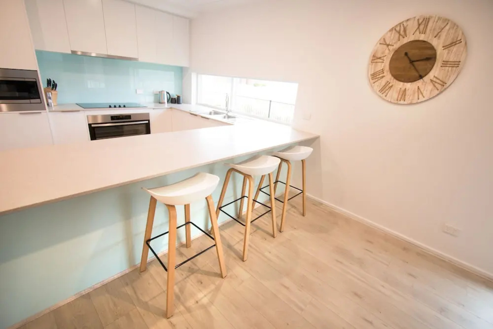 ‘Serenity’ and sweeping Murray River views