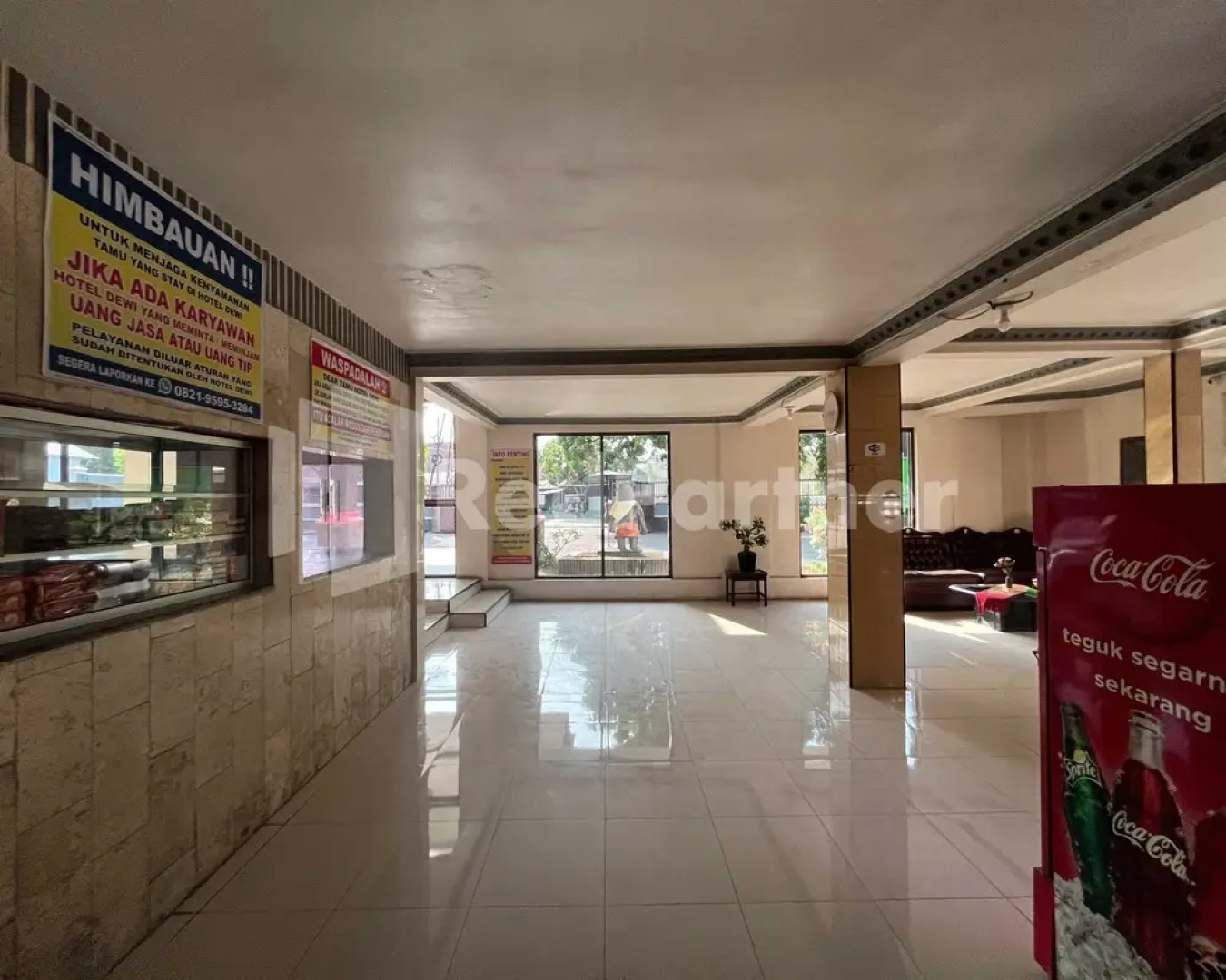 Hotel Dewi near GOR Merdeka Jombang Mitra RedDoorz