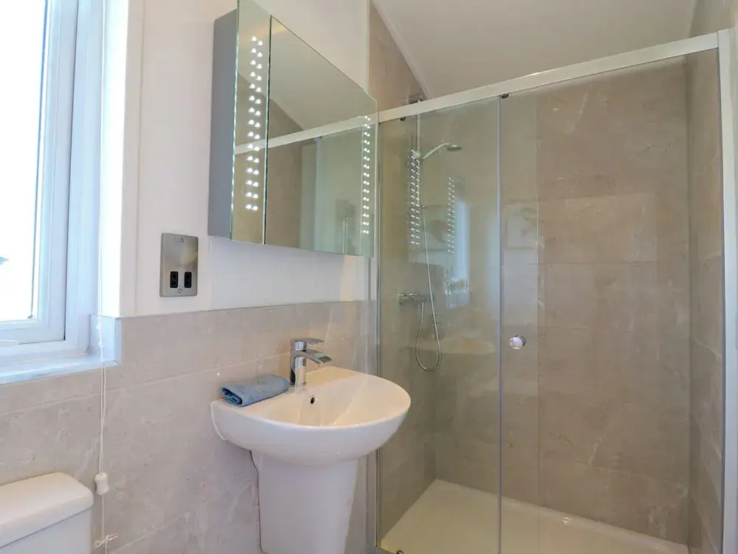 Number 43 The Poplars