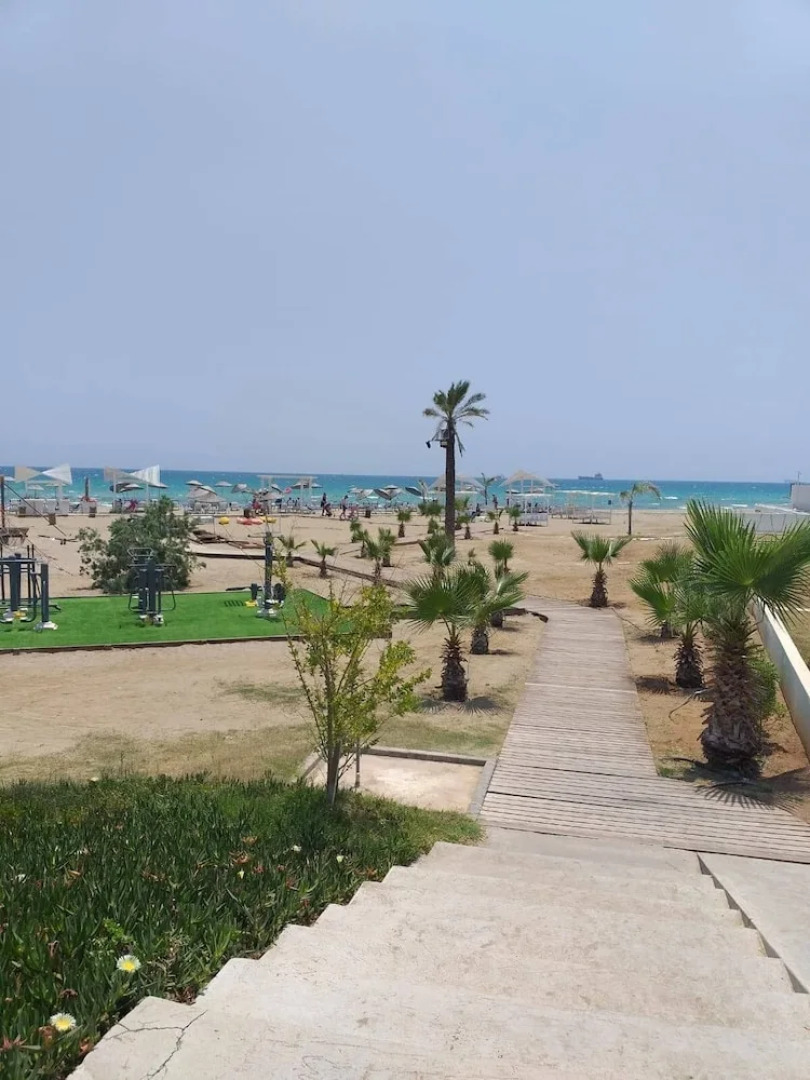 Captivating 1-bed House