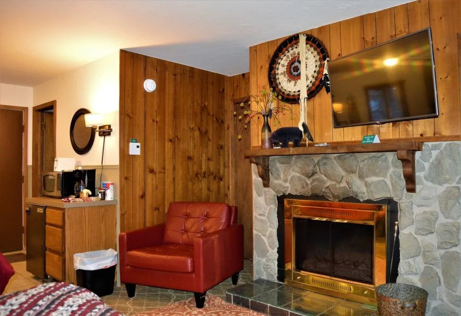 Inn on Fall River & Fall River Cabins