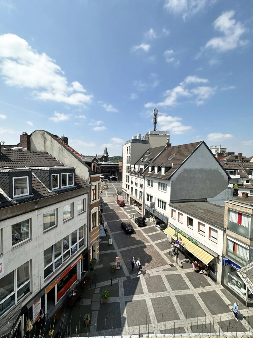 Cozy City-Center Apartment with Modern Amenities in Historic Brühl