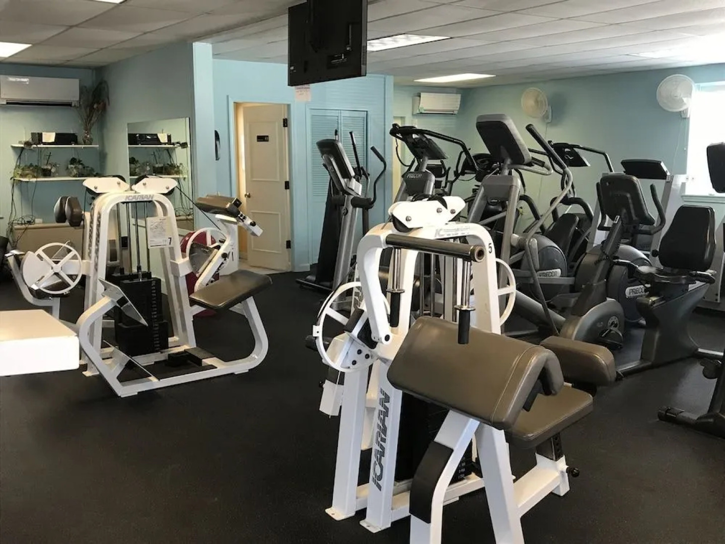 Elmwood Resort Hotel