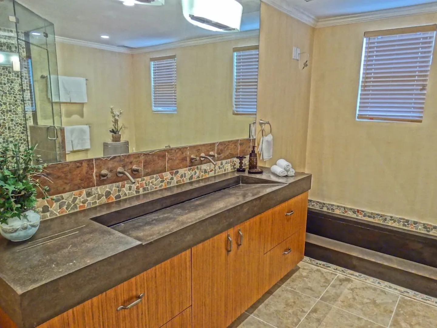 New Modern Family Villa