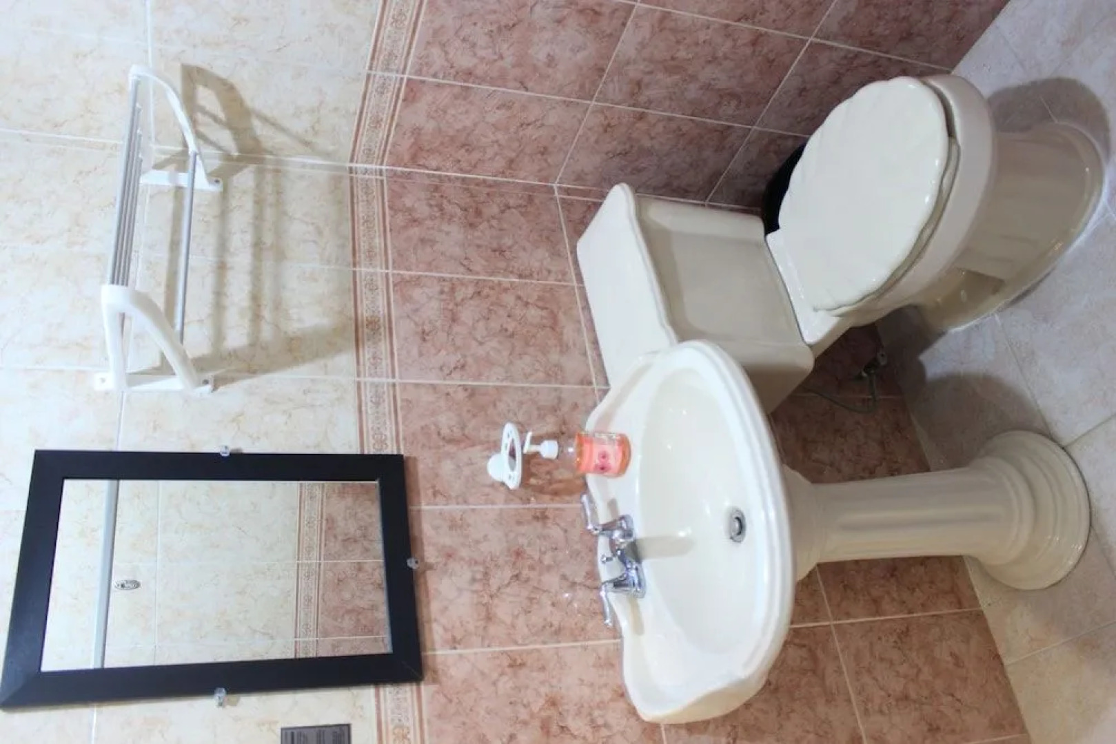 Terracota Corner Room