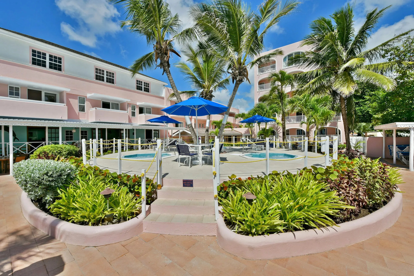 Butterfly Beach Hotel