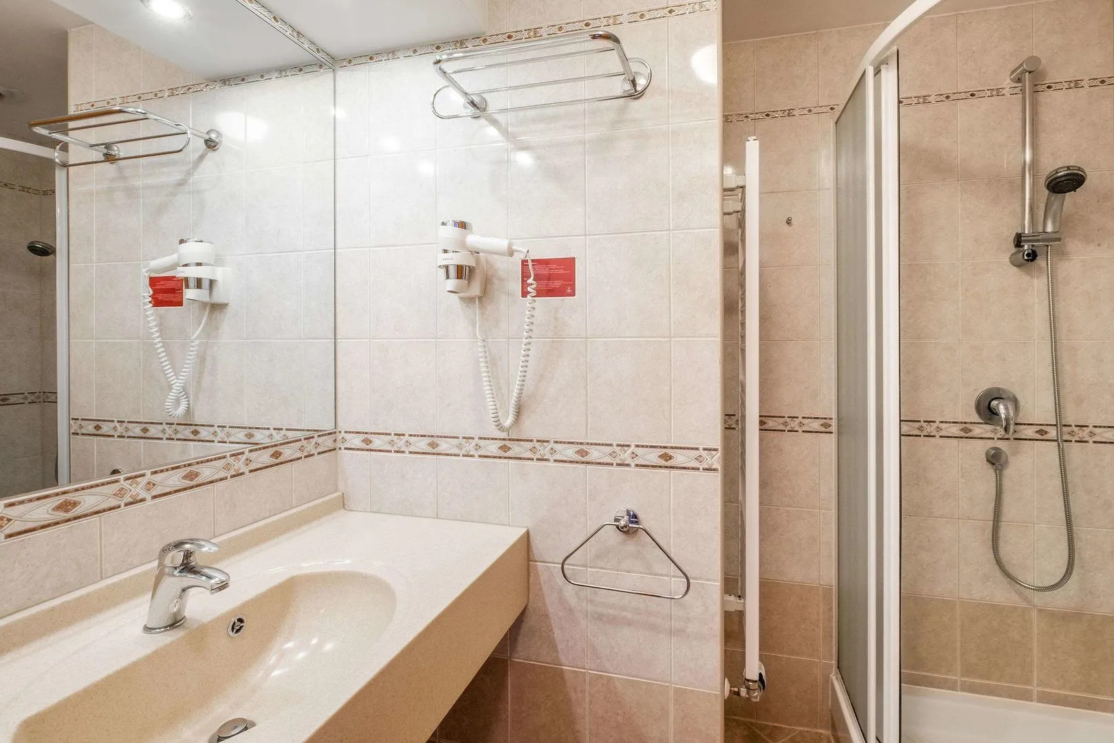 Pinia Hotel & Resort