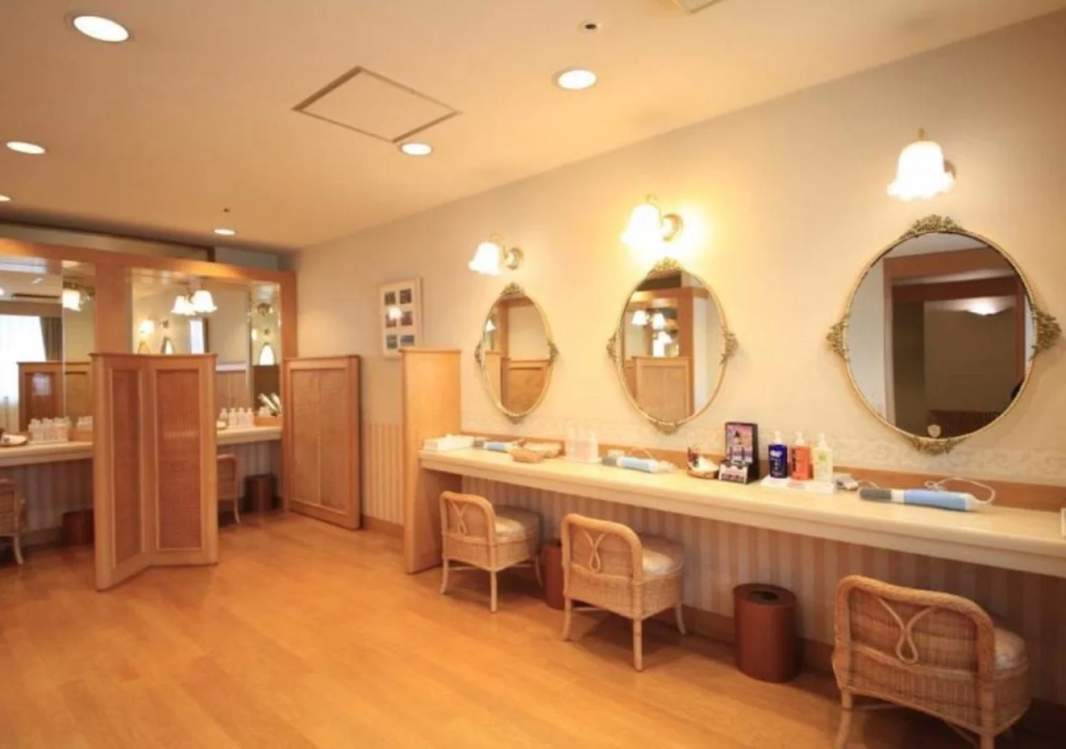 Ryotei Hanayura Ryokan