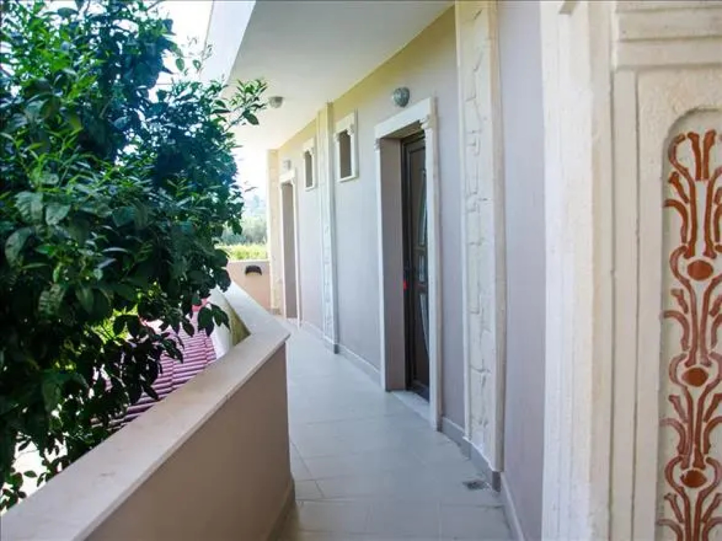 Paradisos Apartments