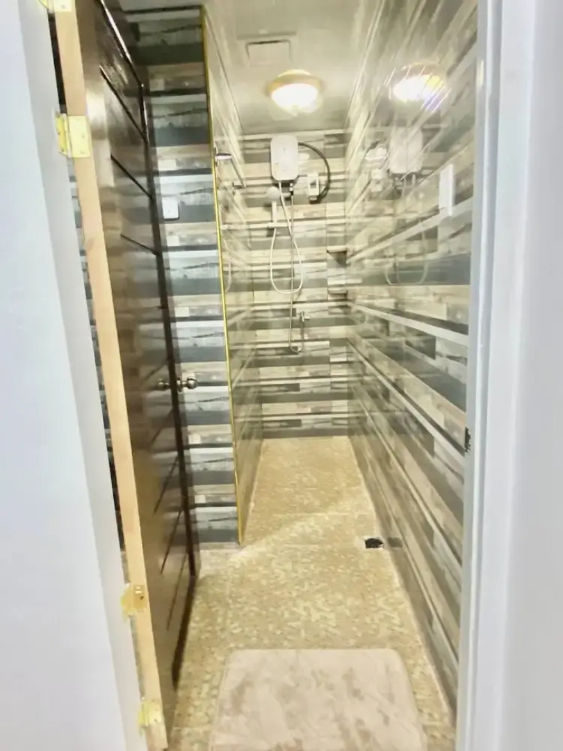 Len's Staycation 3bdr-2br-downstairs ,netflix&wifi