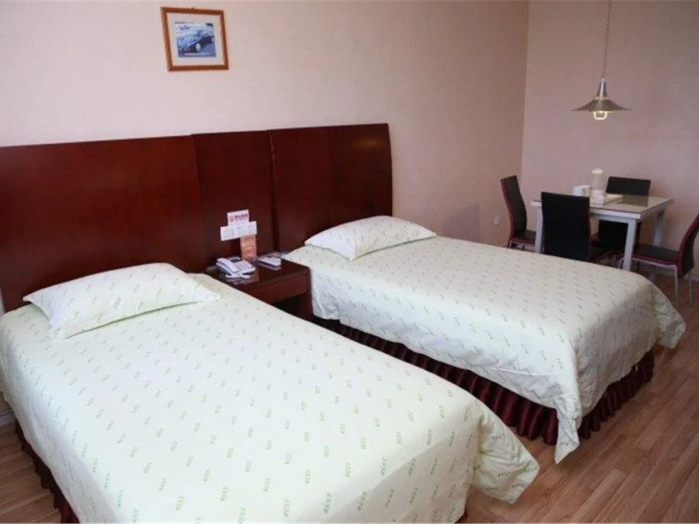 锐思特酒店(宜昌步行街店)