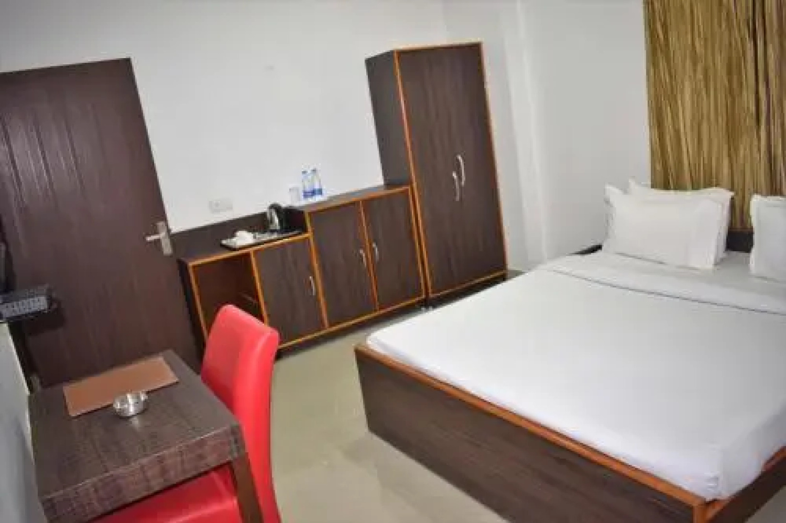 Hotel Akanksha Palace