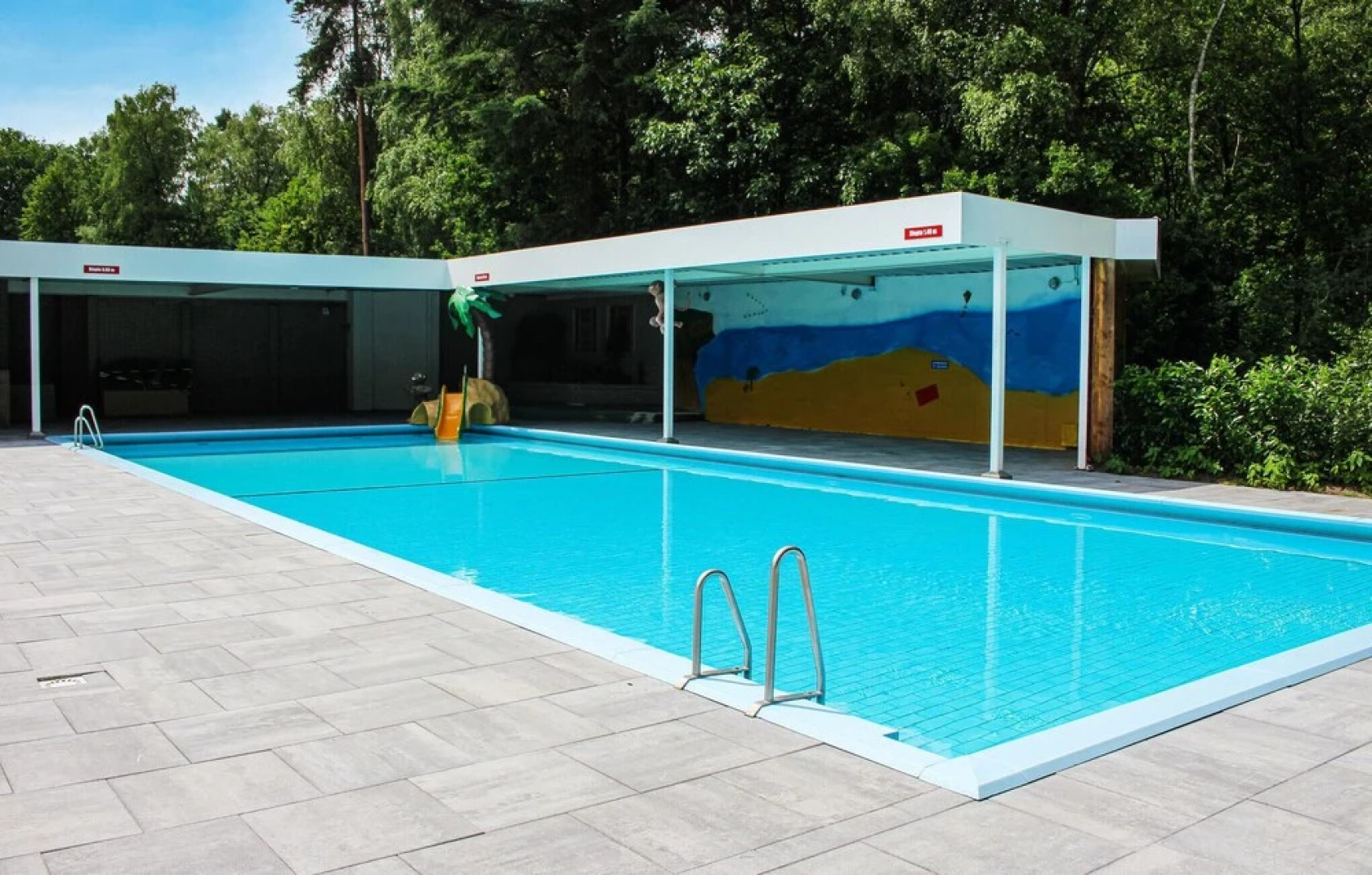 Stunning Home in Overberg With 2 Bedrooms, Wifi and Outdoor Swimming Pool