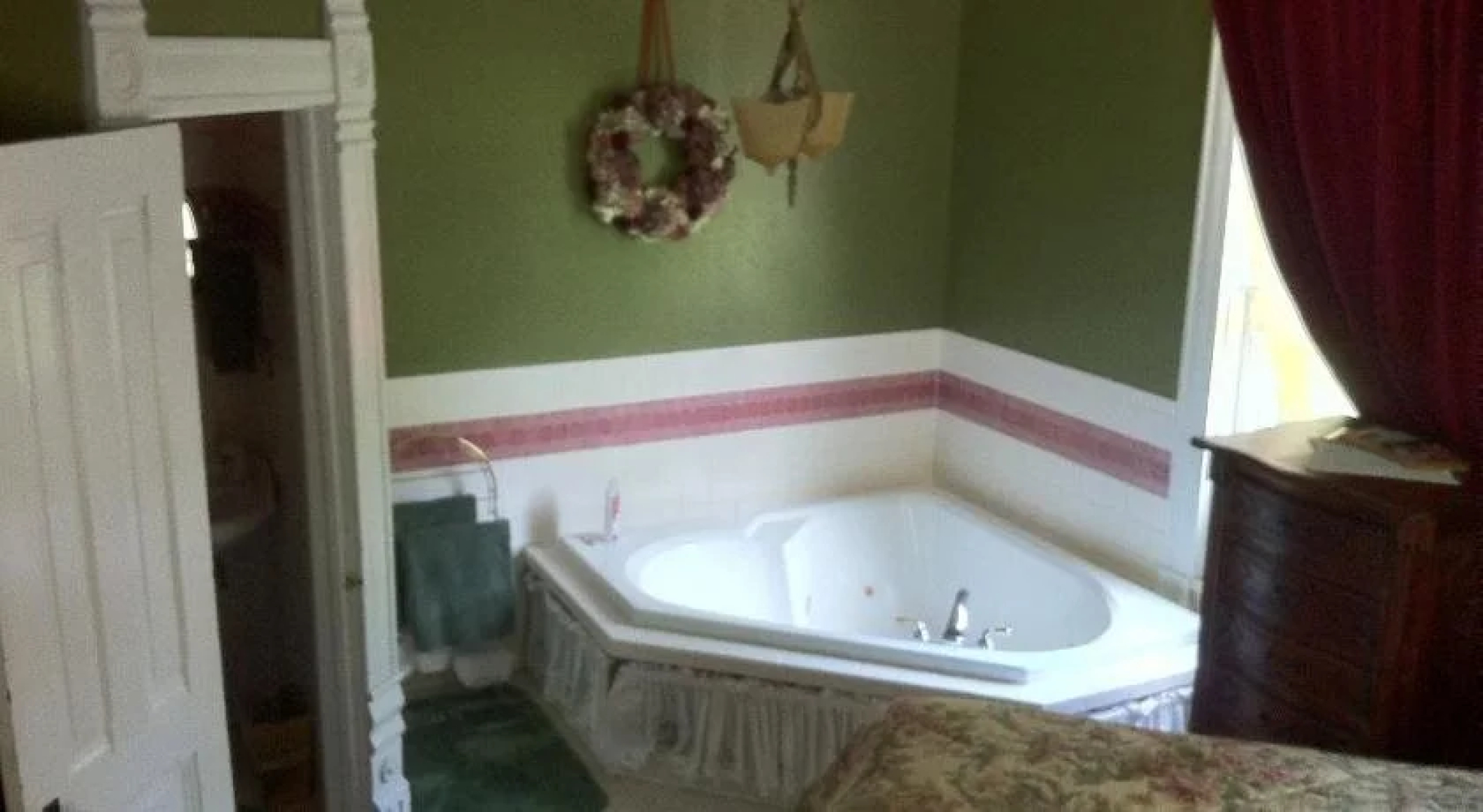 Grand Avenue Bed and Breakfast