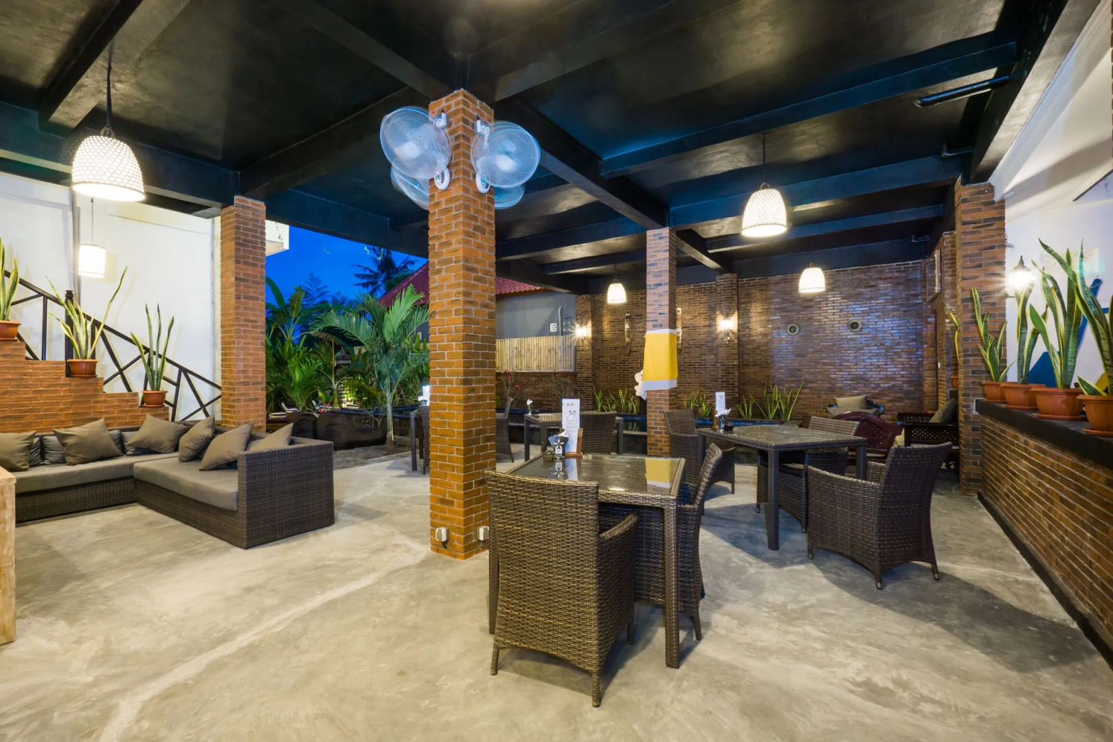 Nyuh Gading Home Stay Lembongan