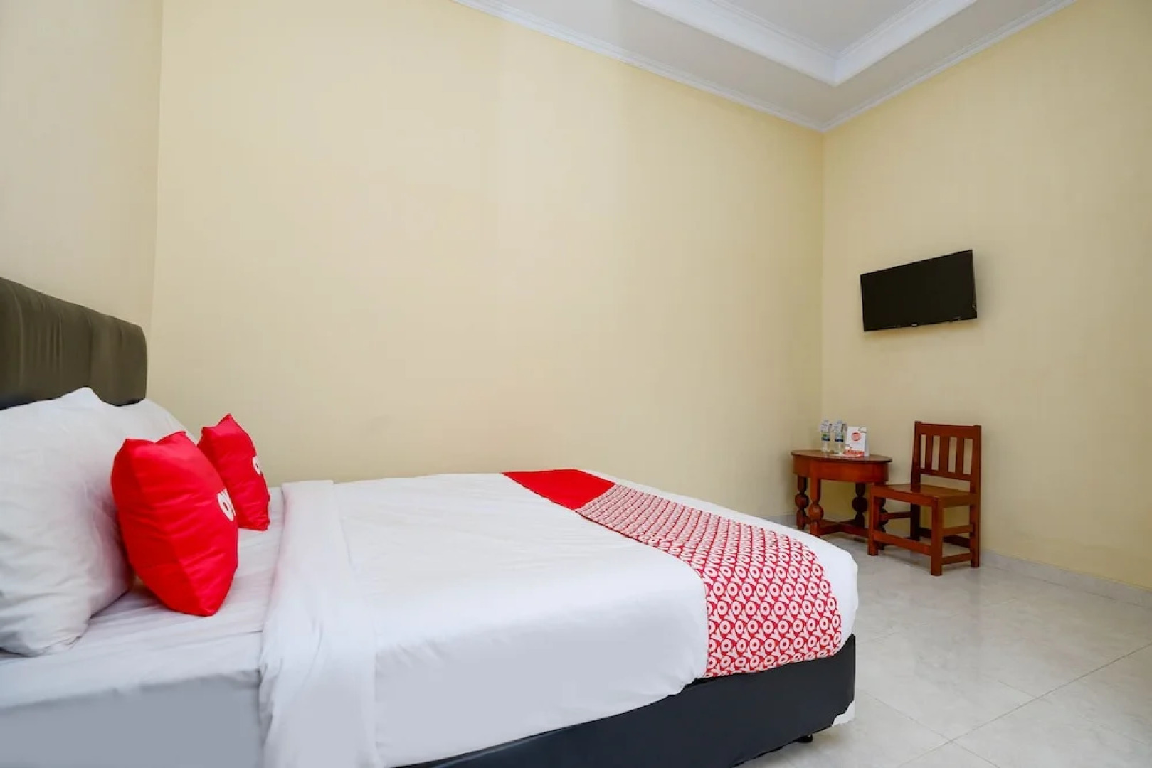 Griya Ria by OYO Rooms