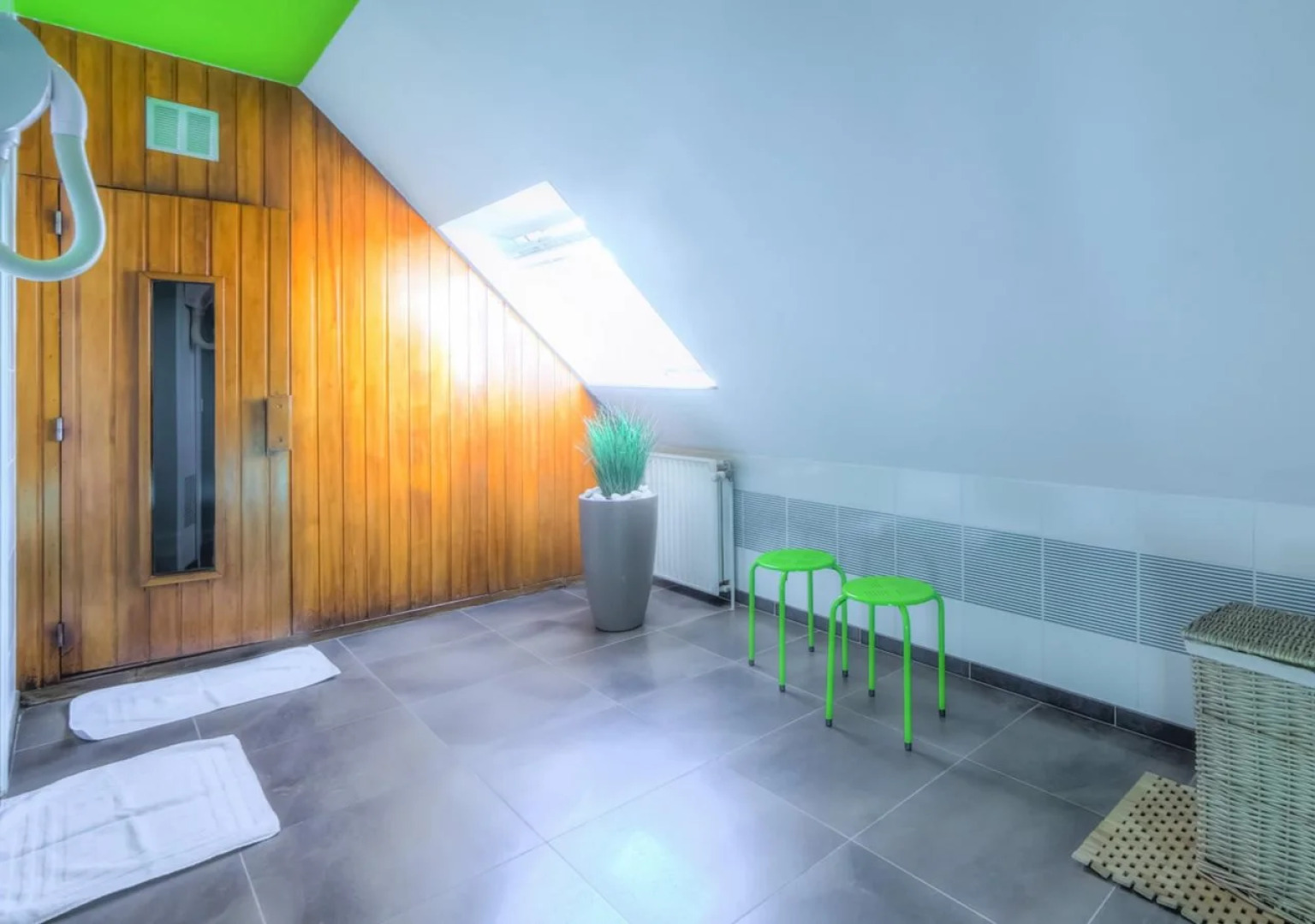 B&B HOTEL Mons Centre