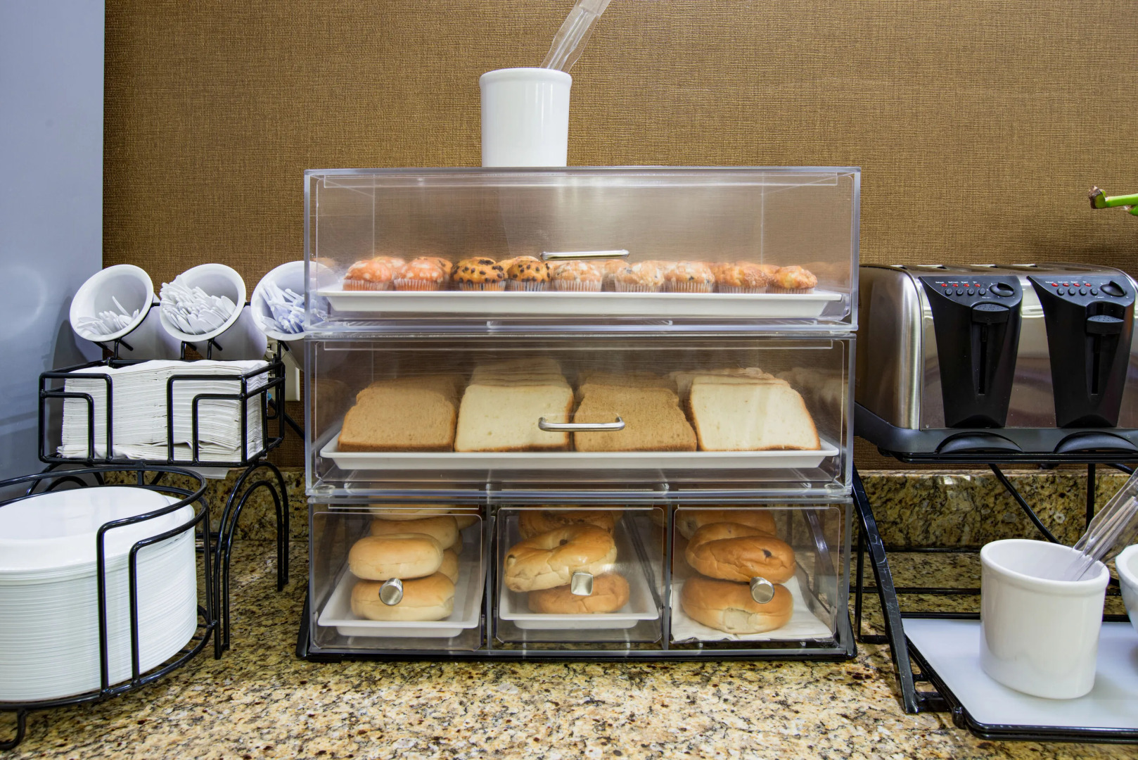 Hamden Hotel and Suites – Hamden New Haven