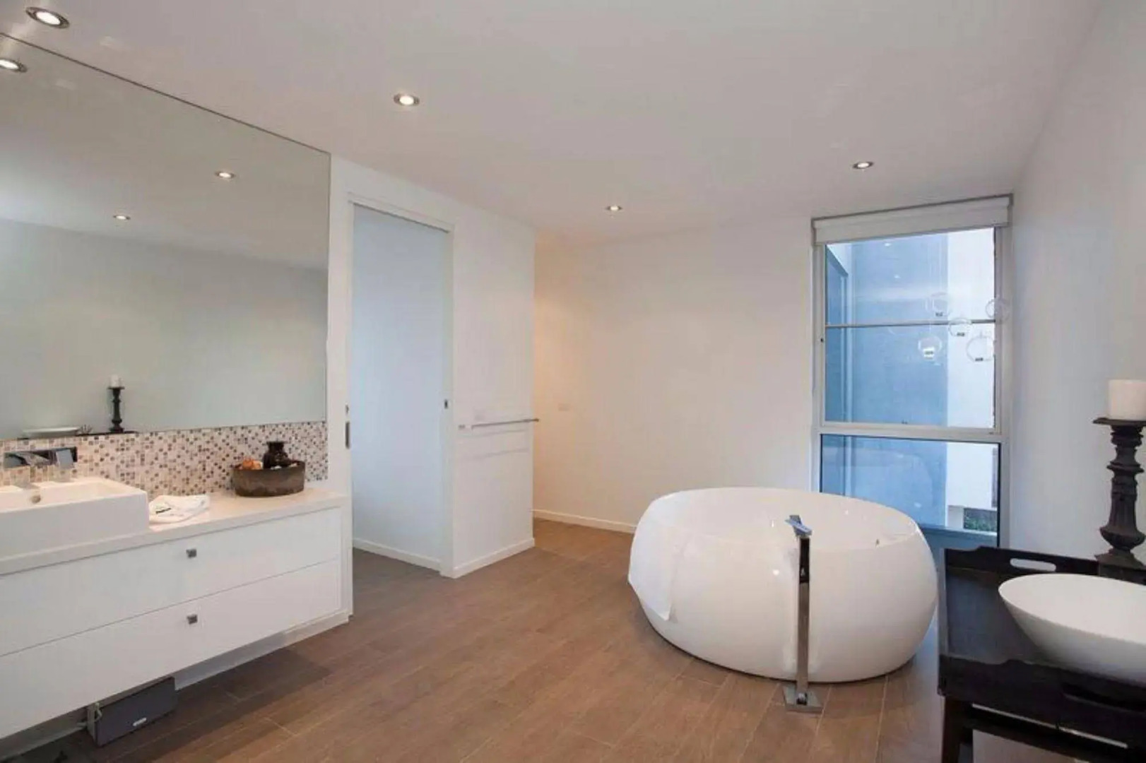 Whitewater Apartments