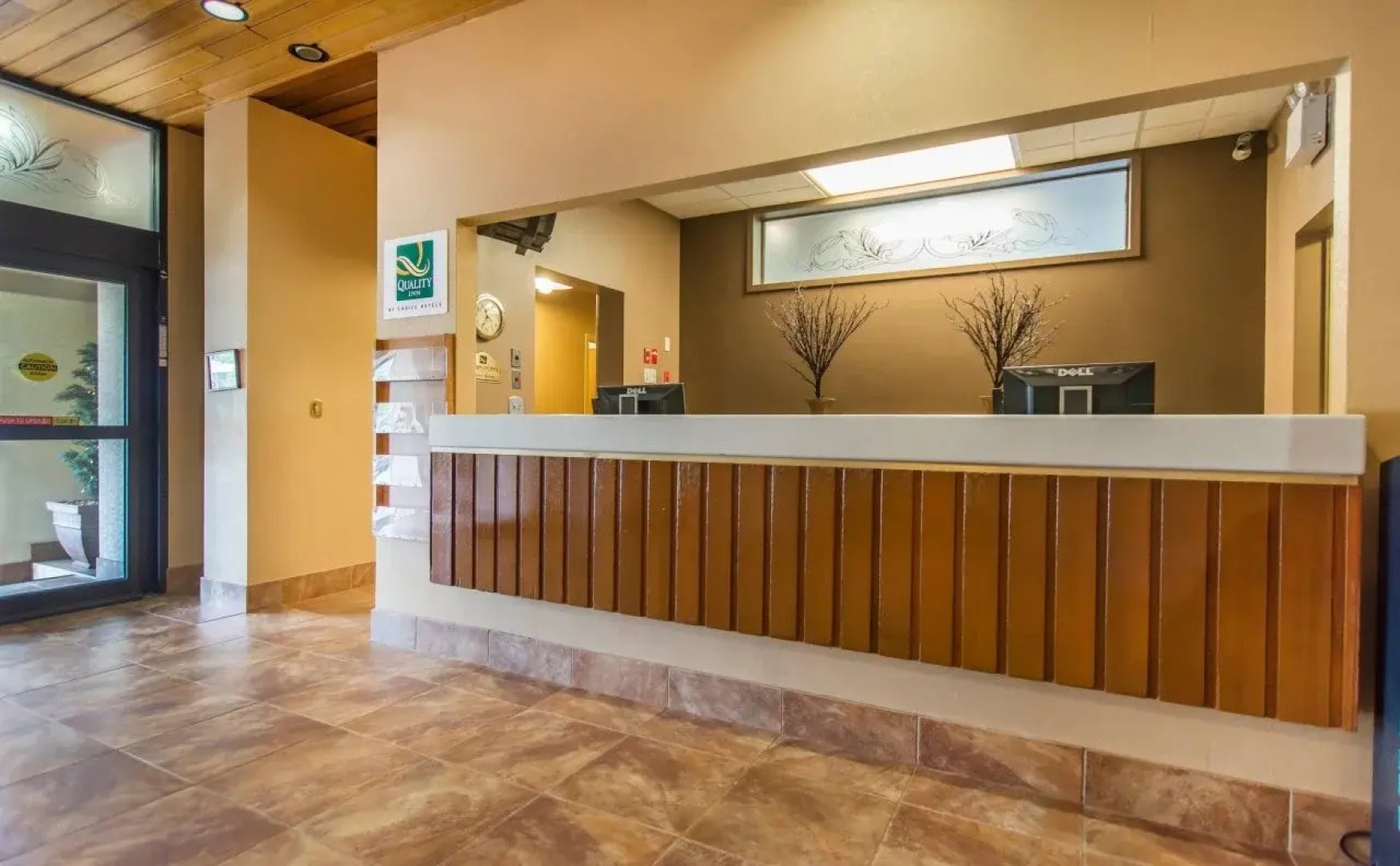 Quality Inn & Suites Downtown