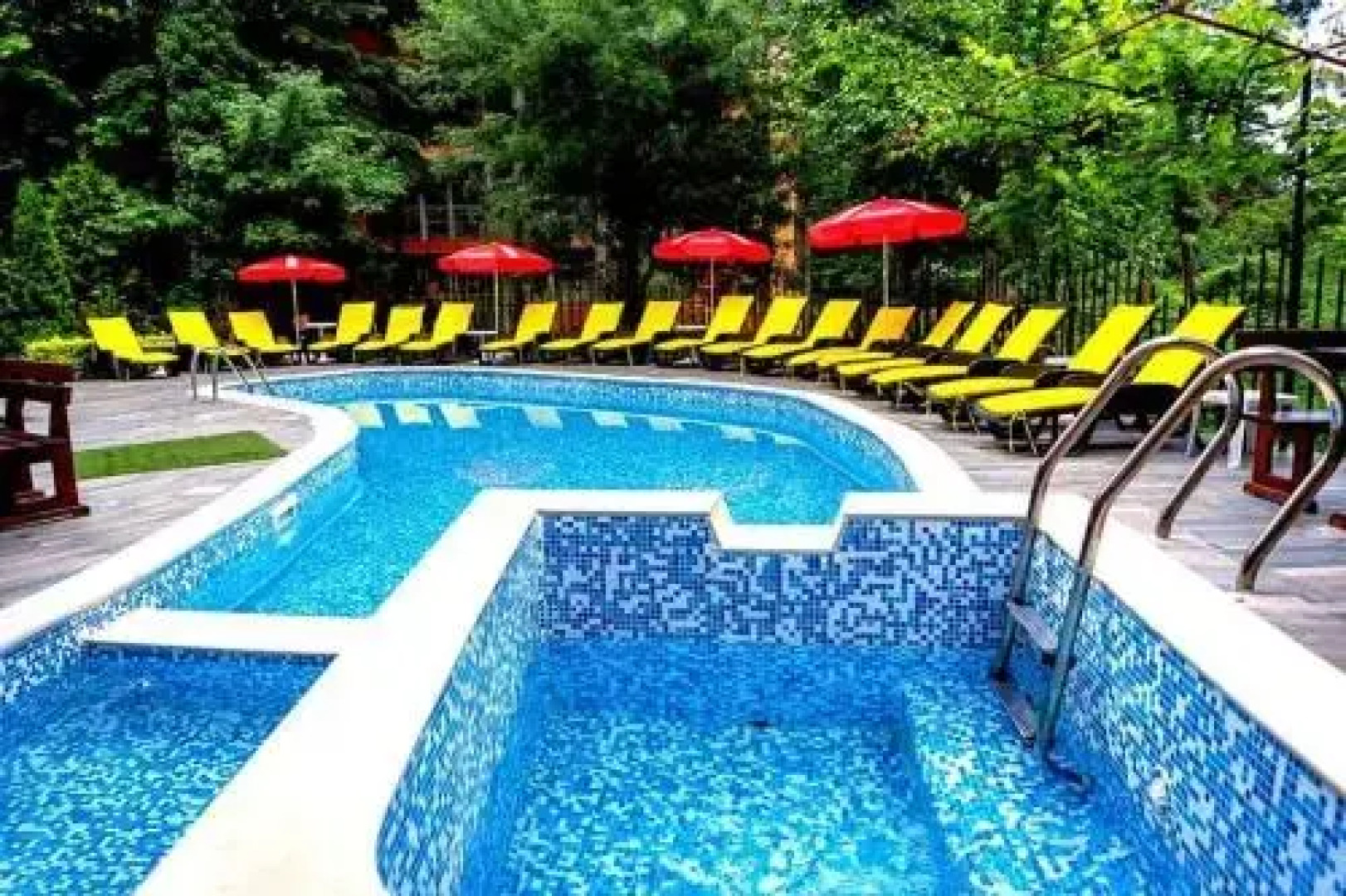 Muirhouse Lodge Country Hotel